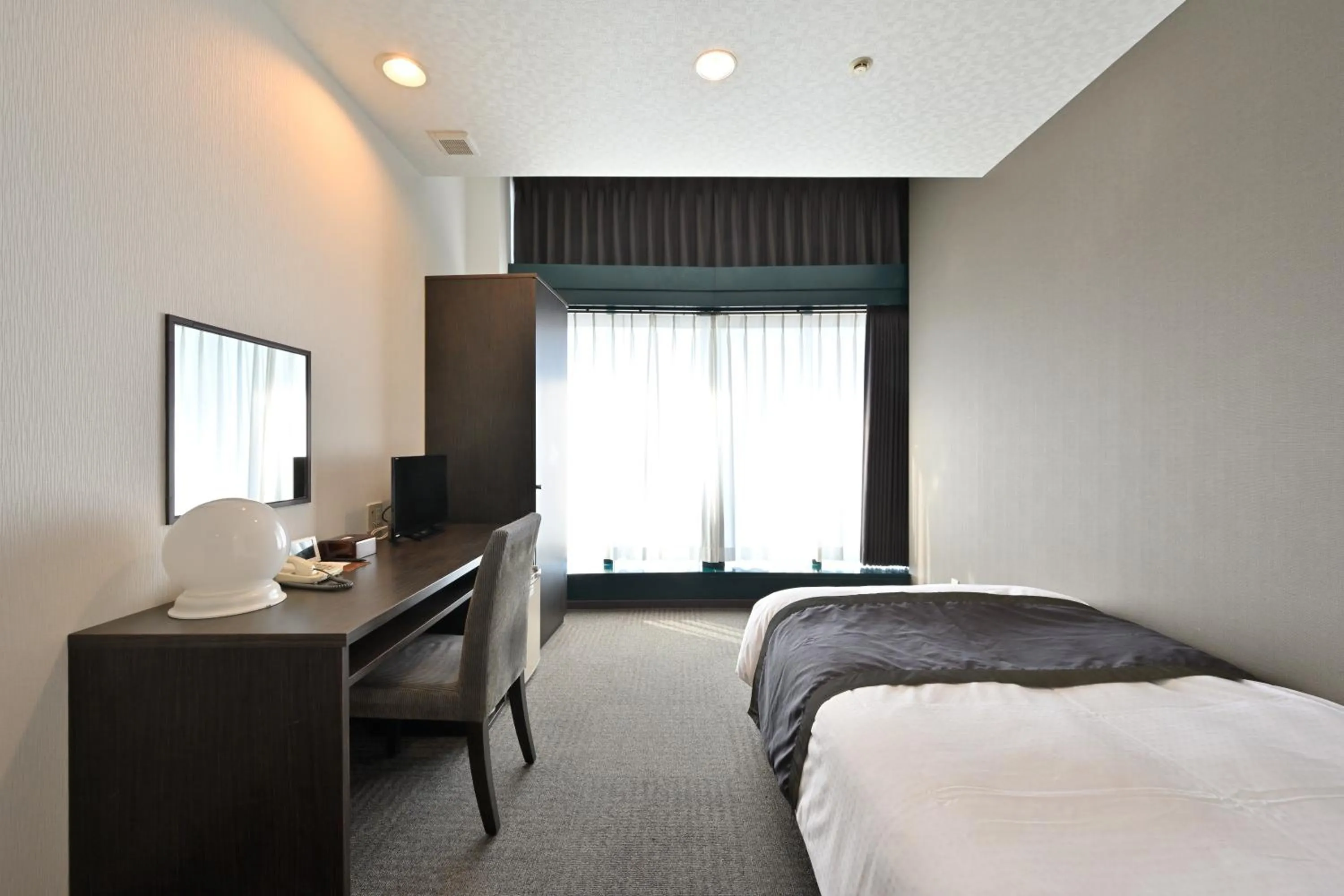 Photo of the whole room, Bed in Wakayama Urban Hotel