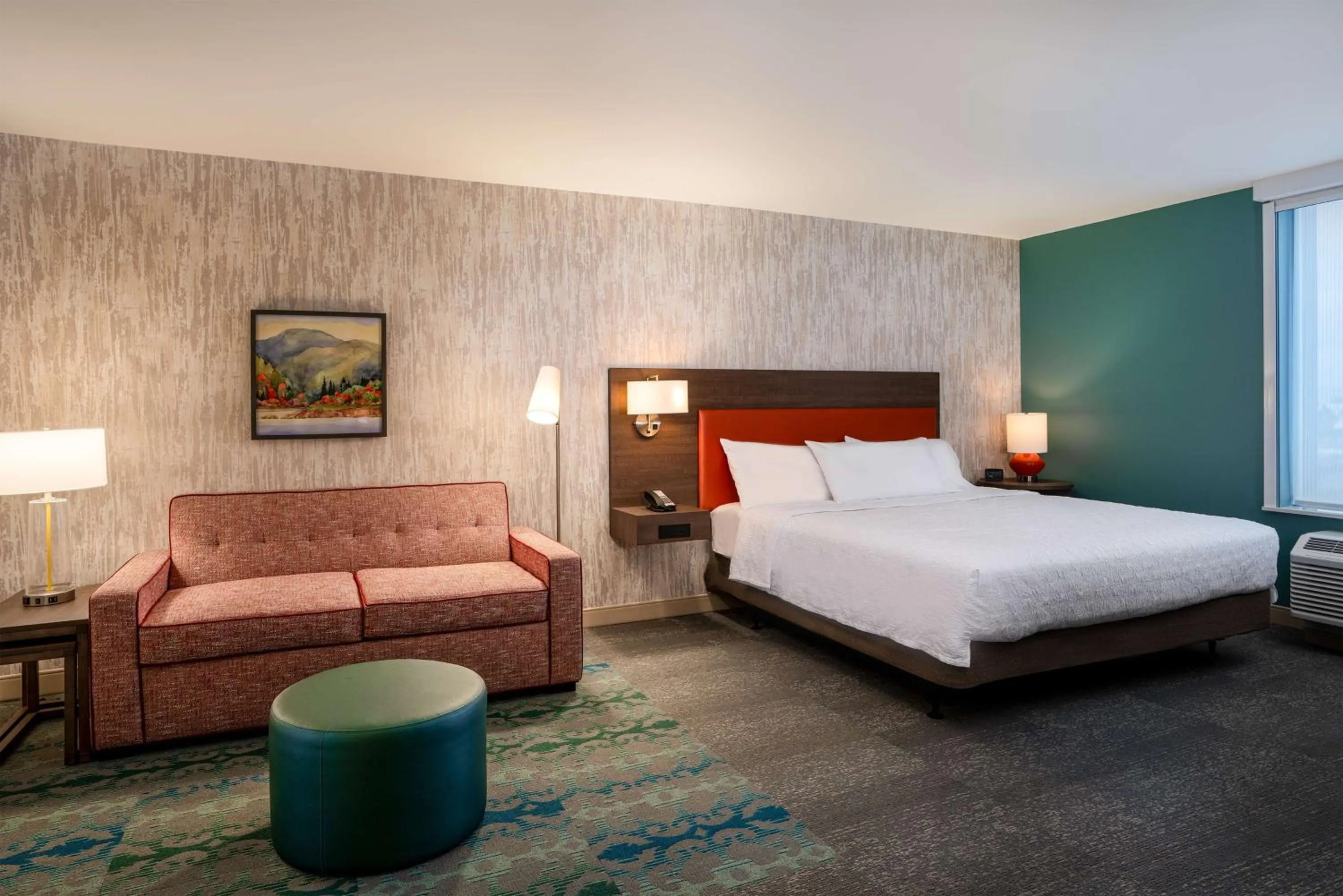 Living room, Bed in Home2 Suites by Hilton Bozeman Midtown