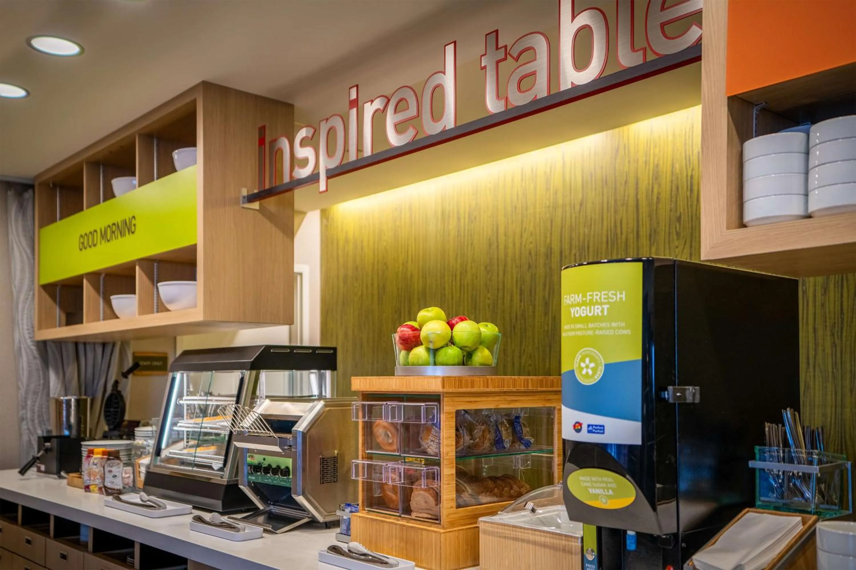 Food and drinks in Home2 Suites by Hilton Bozeman Midtown