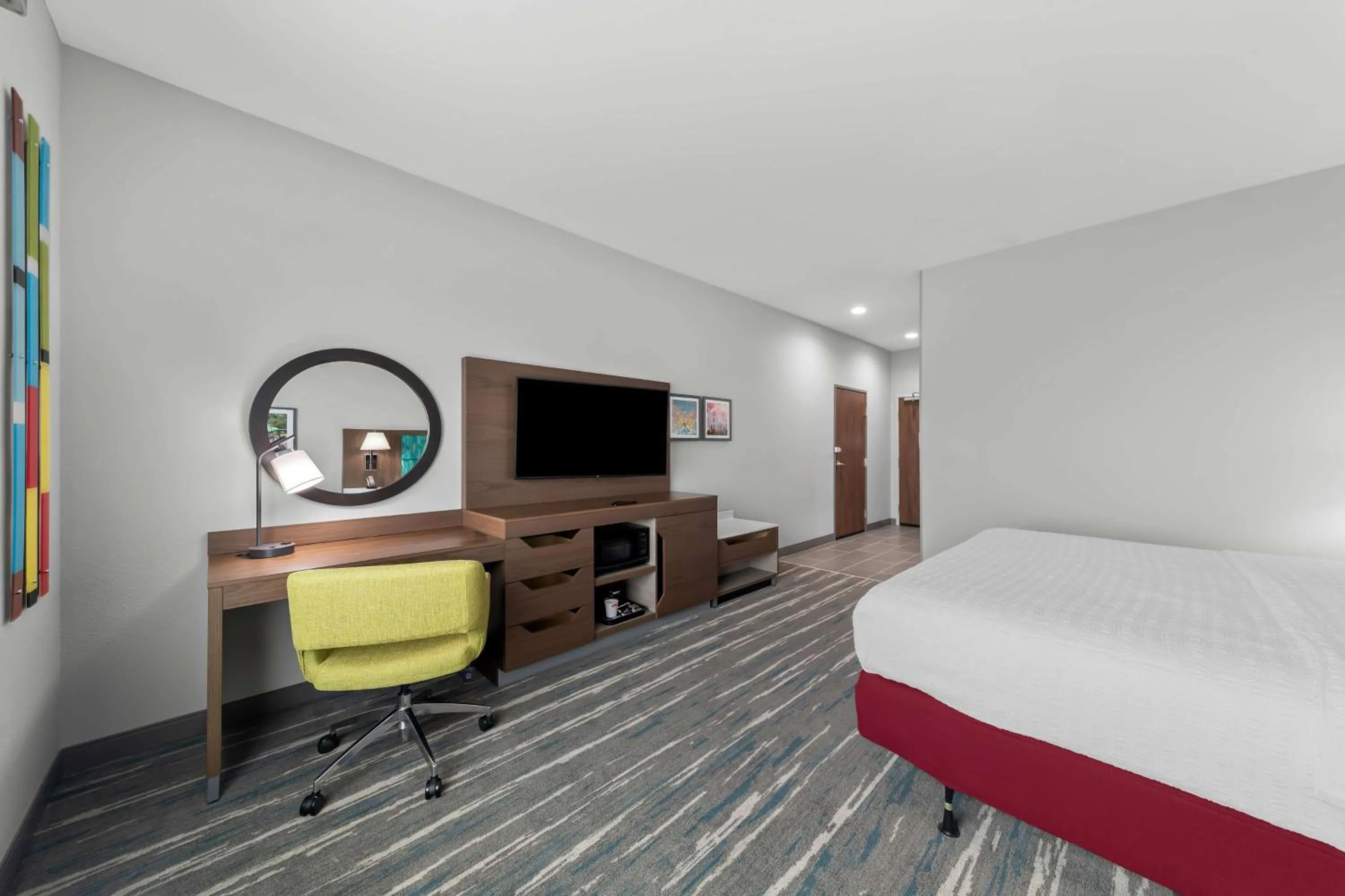 Bed in Hampton Inn & Suites Sherman