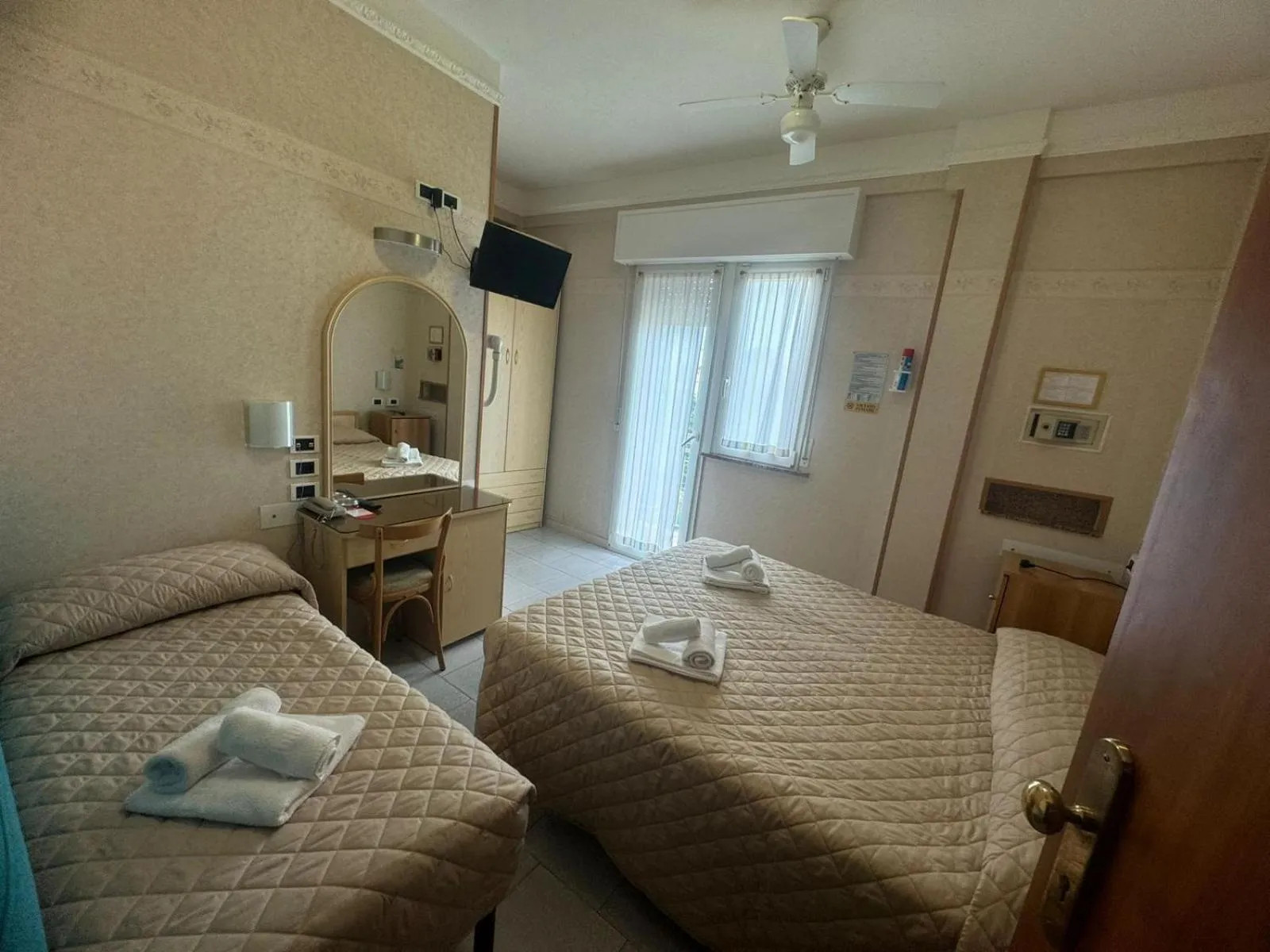 Bedroom, Bed in Hotel Bel Sogno