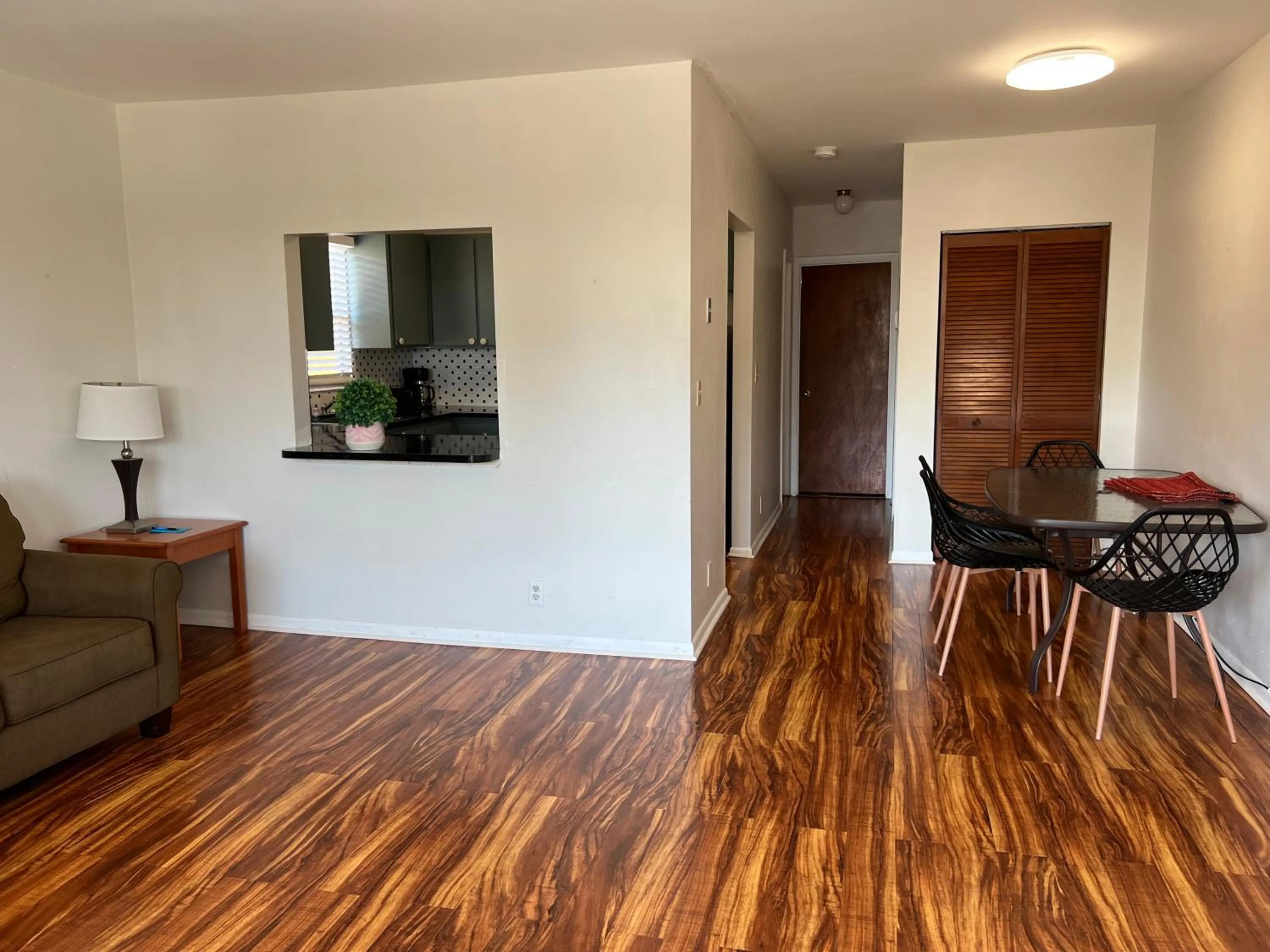 Dee Jay Beach Resort