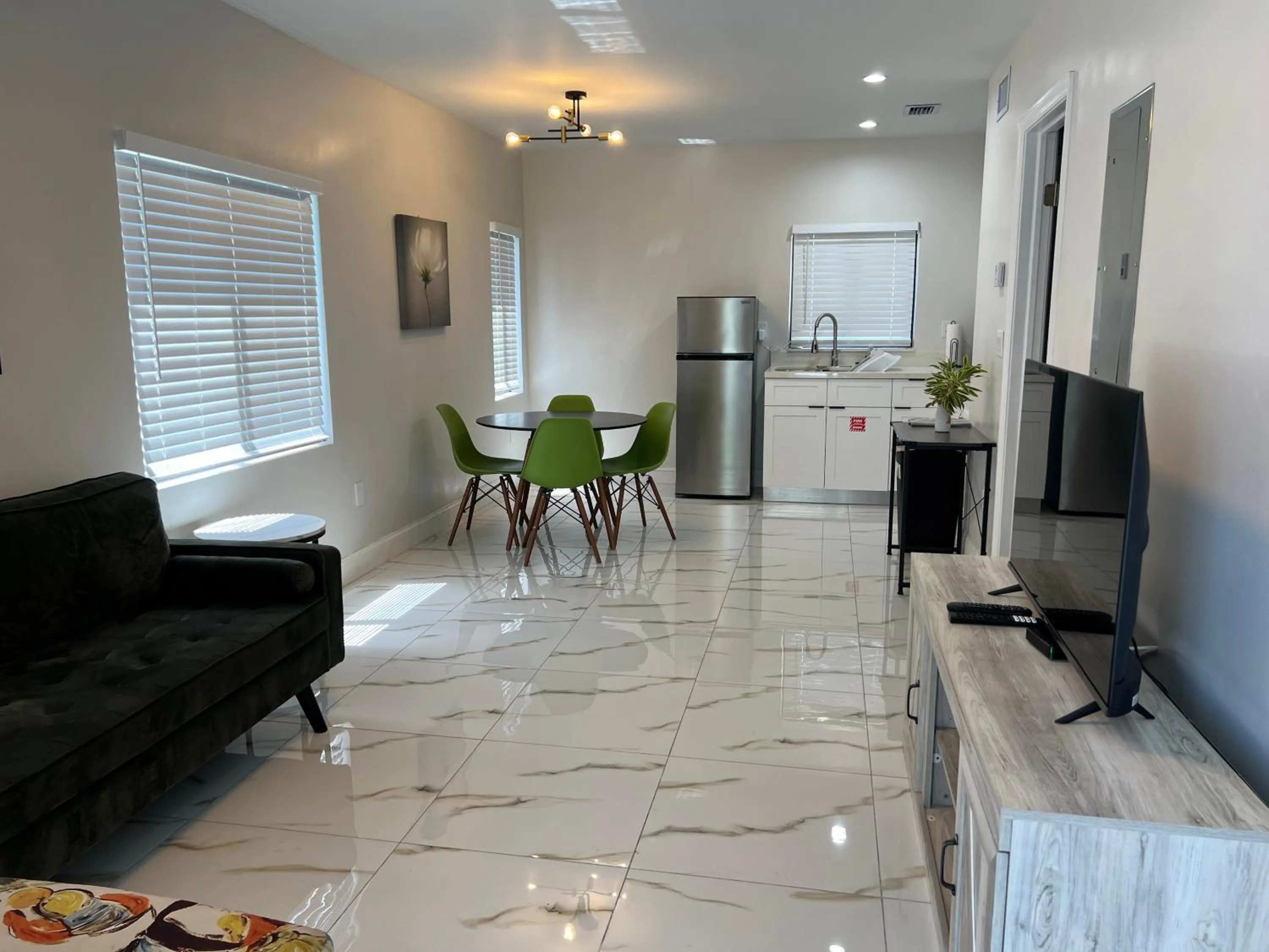 Kitchen or kitchenette in Dee Jay Beach Resort