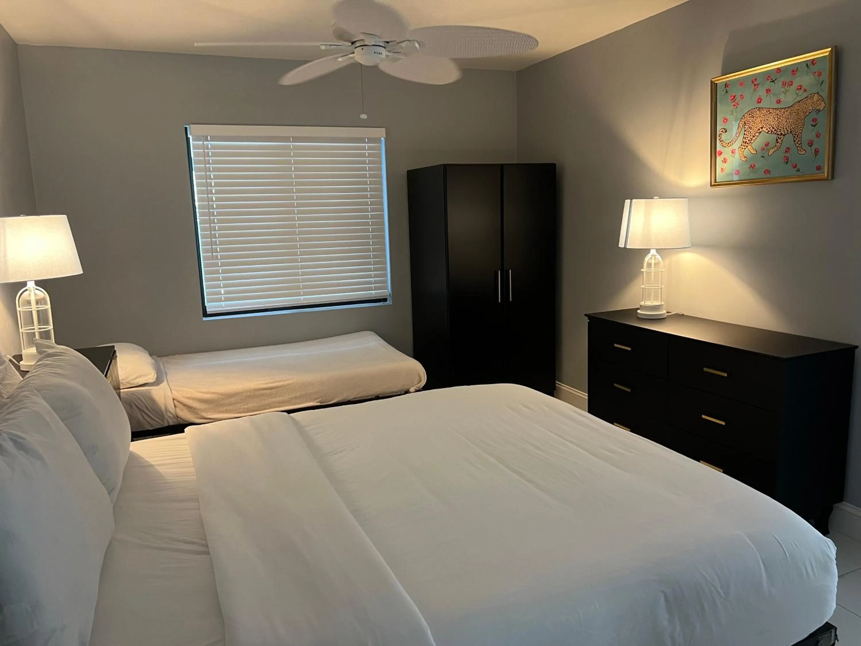 Bed in Dee Jay Beach Resort