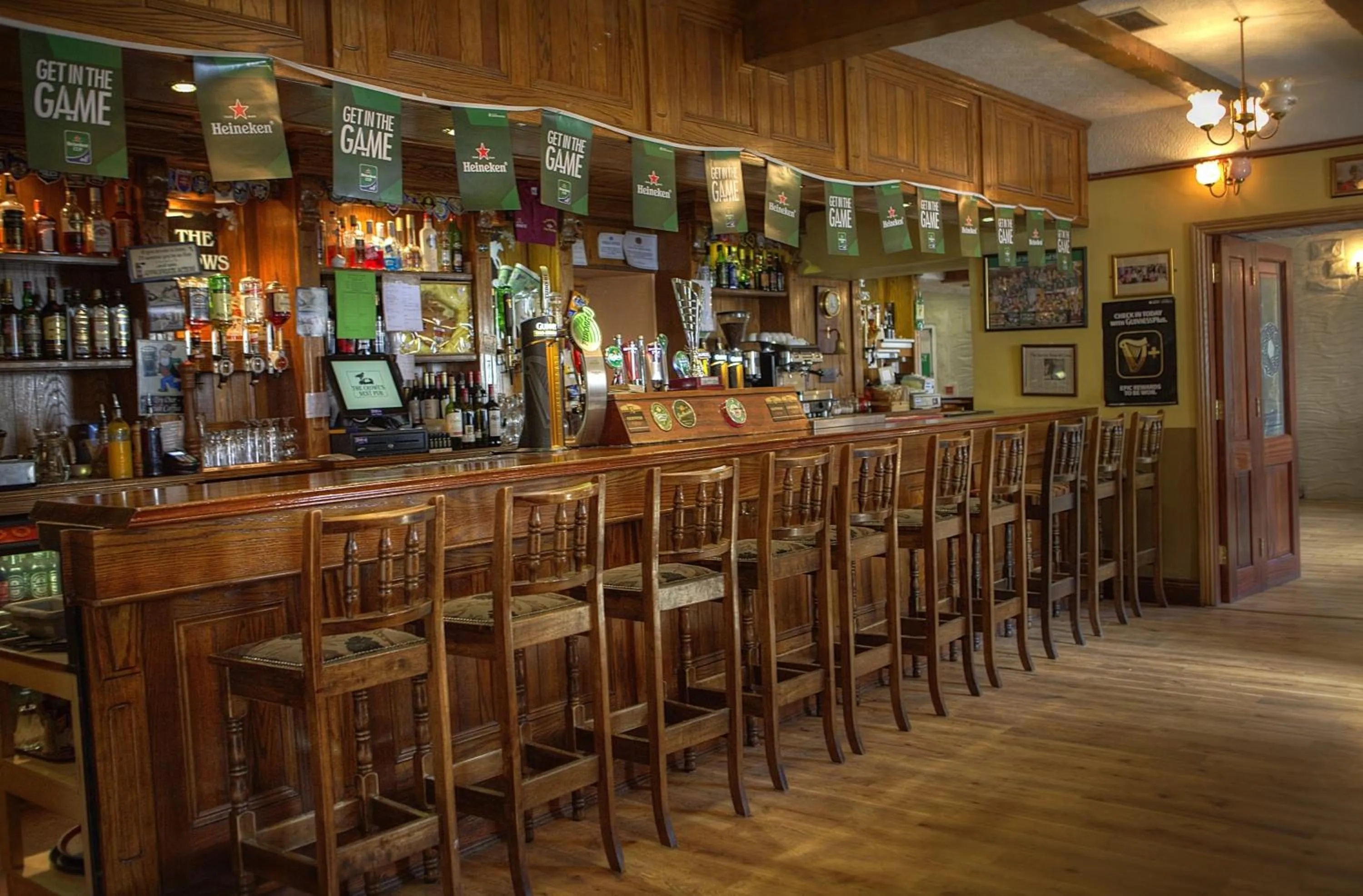 Lounge or bar in Ryan's Hotel