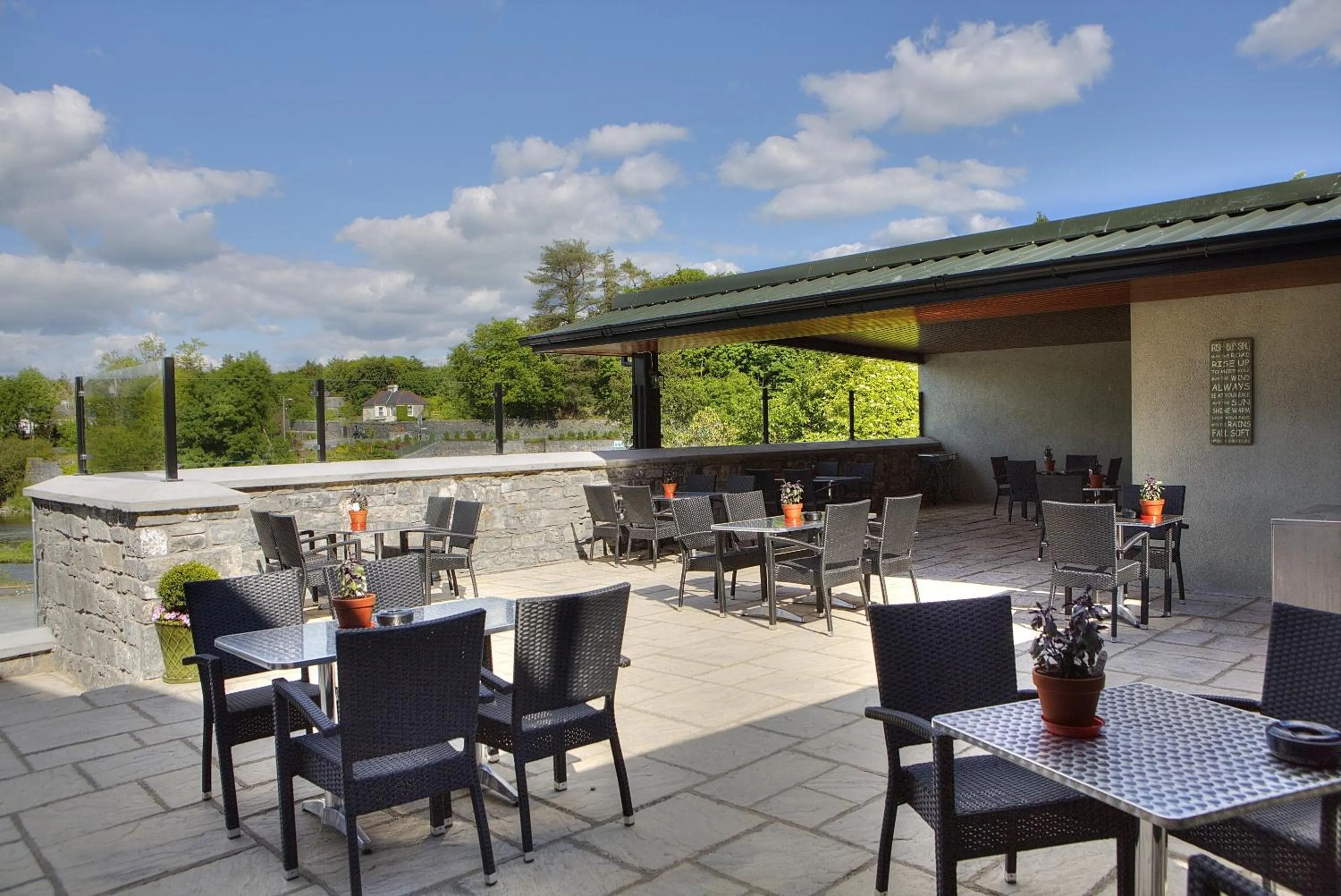 Patio in Ryan's Hotel