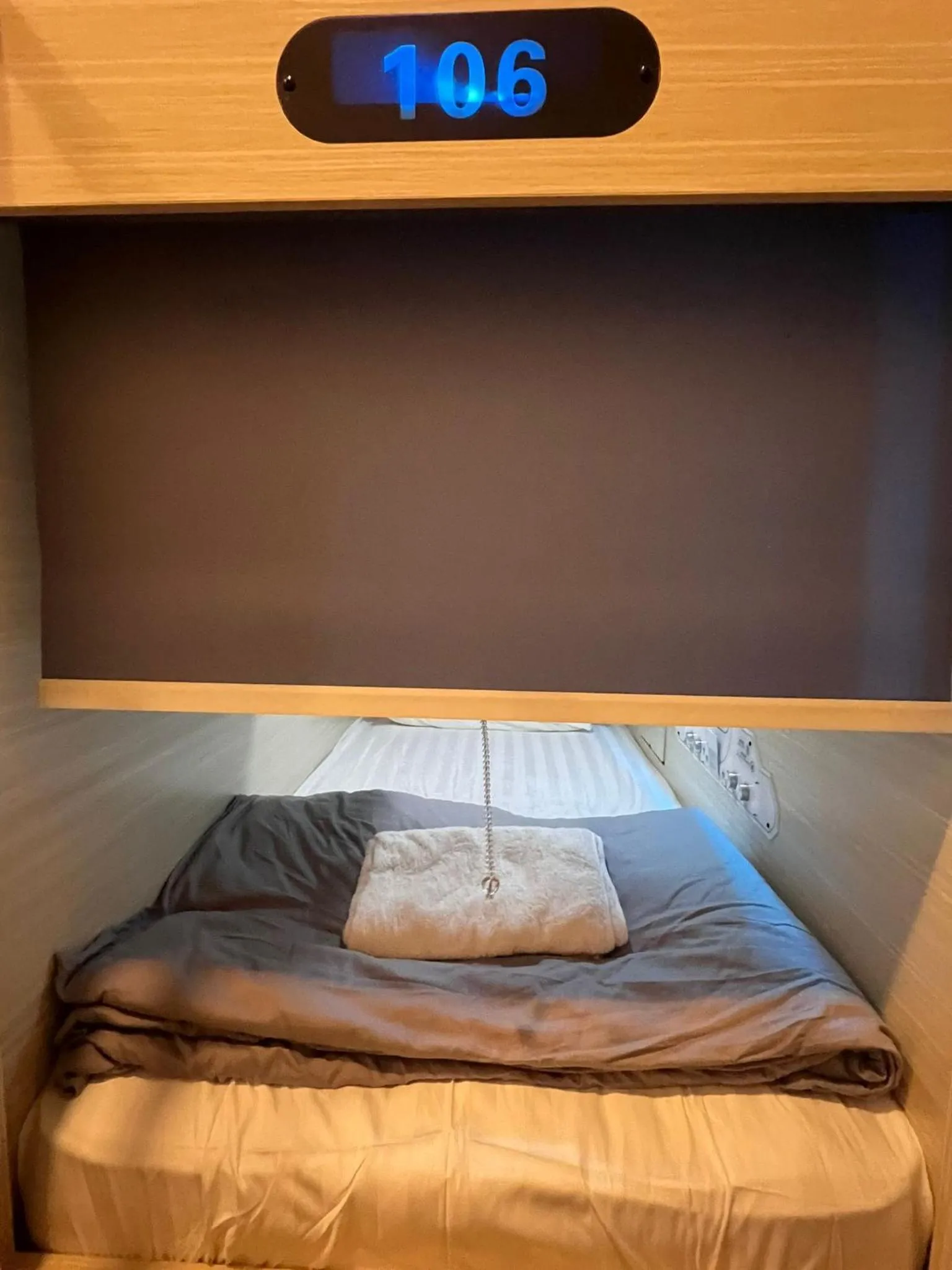 Bed in Coller Chinatown