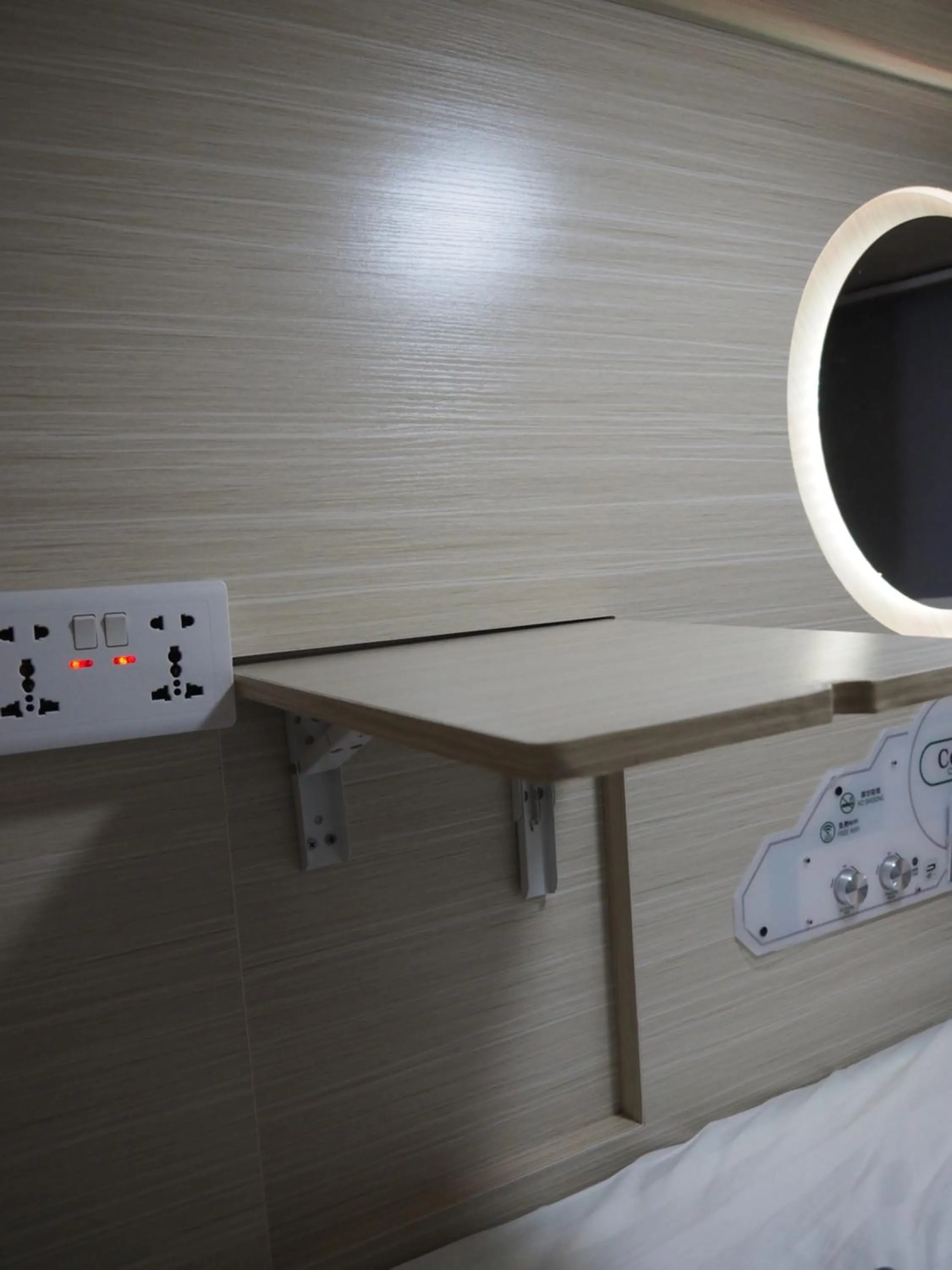 Bed in Coller Chinatown