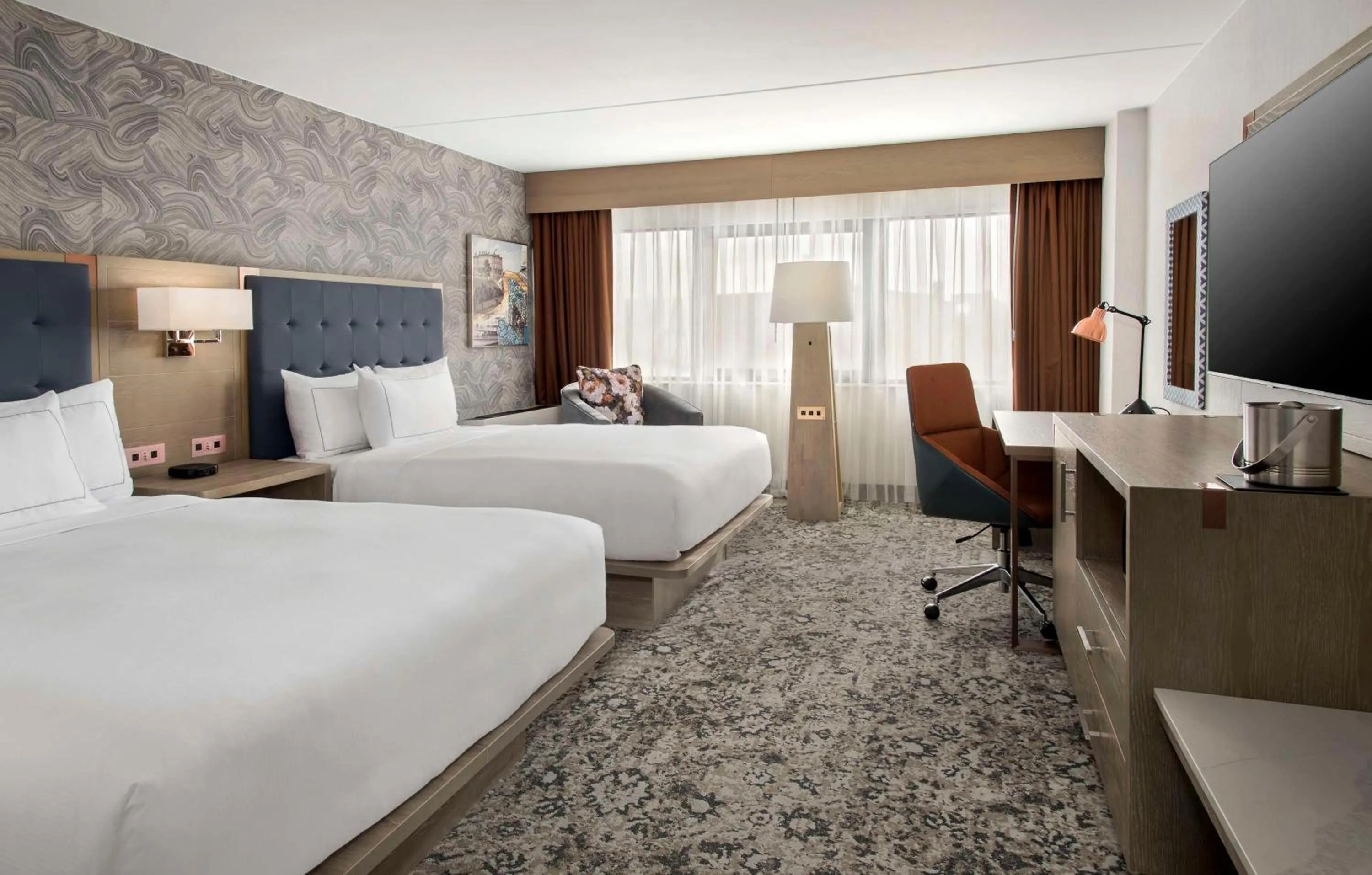 Bed in DoubleTree by Hilton Poughkeepsie