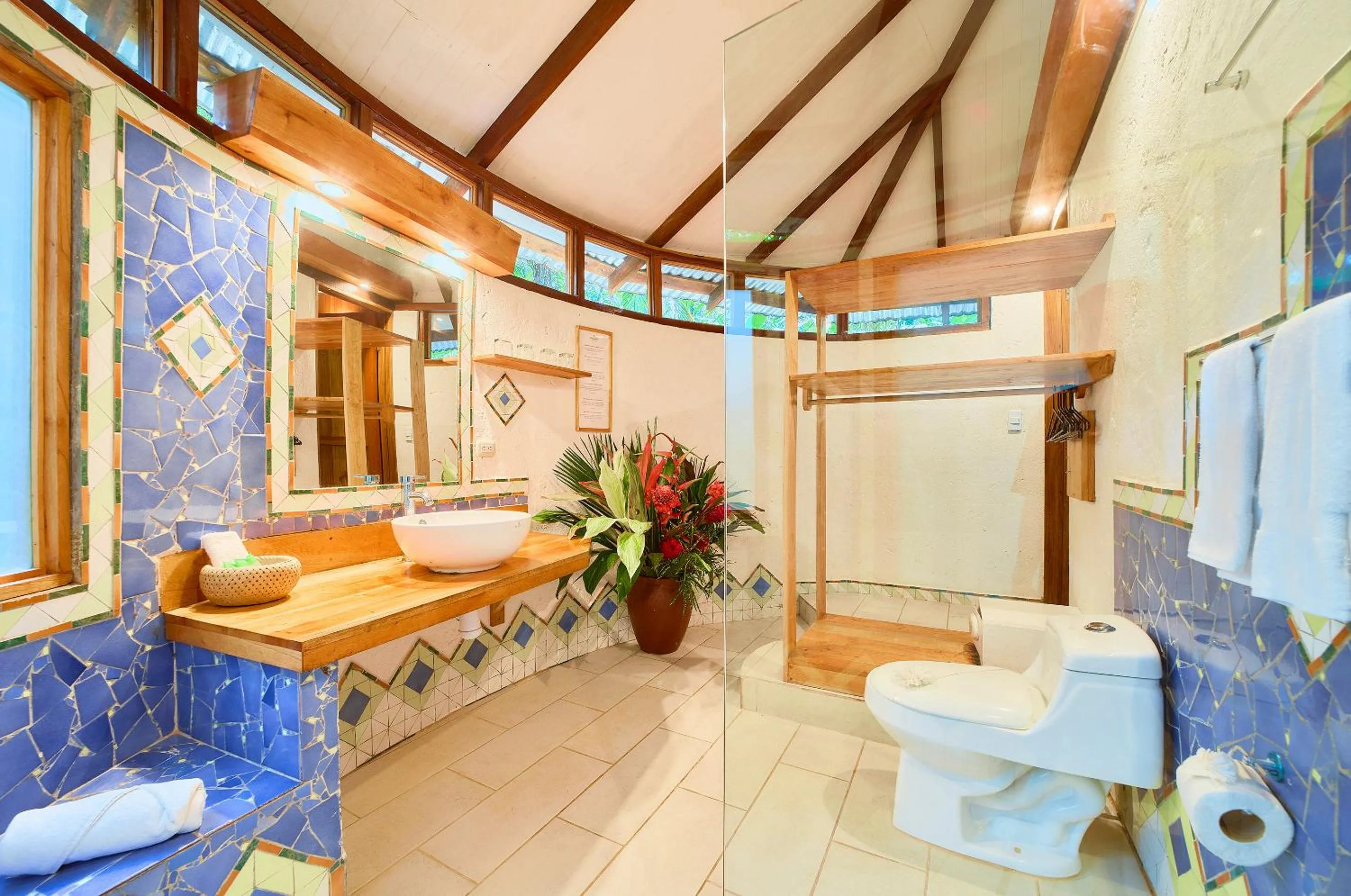 Bathroom in Shawandha Lodge