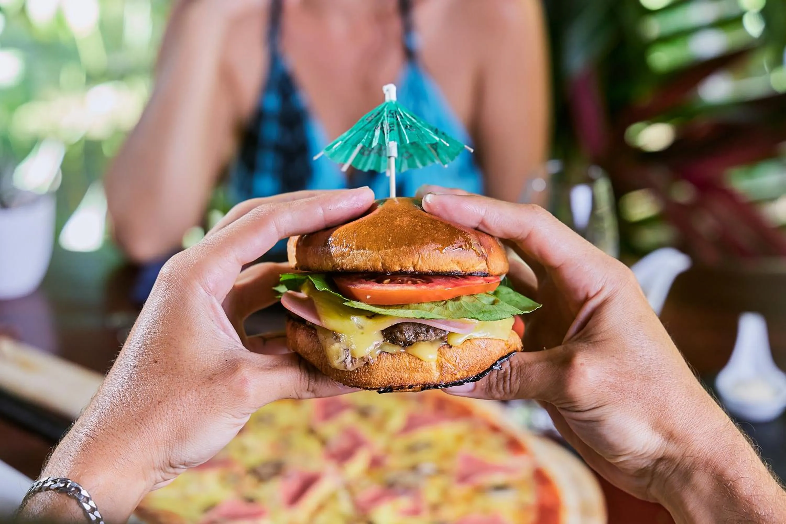 Restaurant/places to eat in Shawandha Lodge