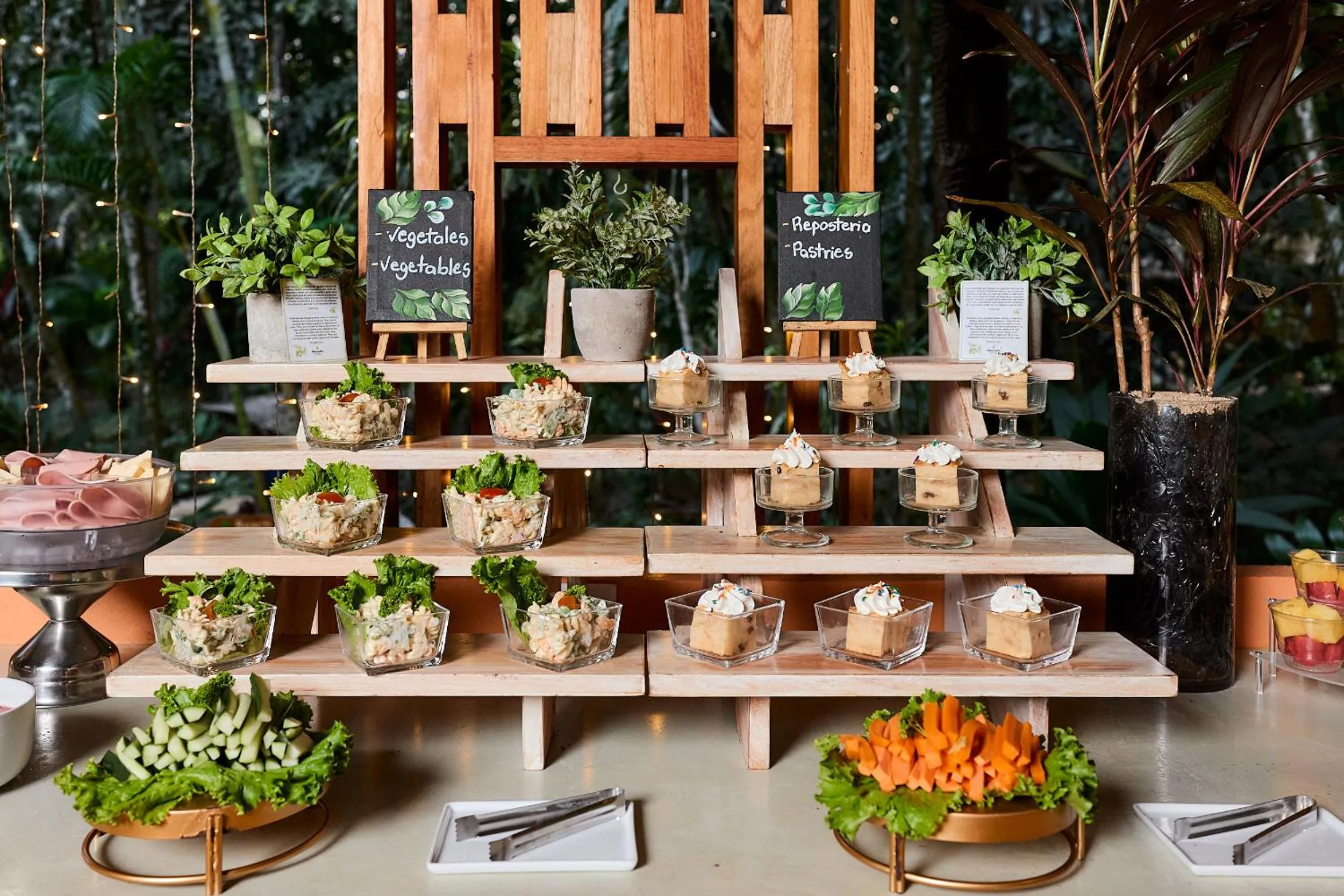 Buffet breakfast in Hotel Shawandha Costa Rica