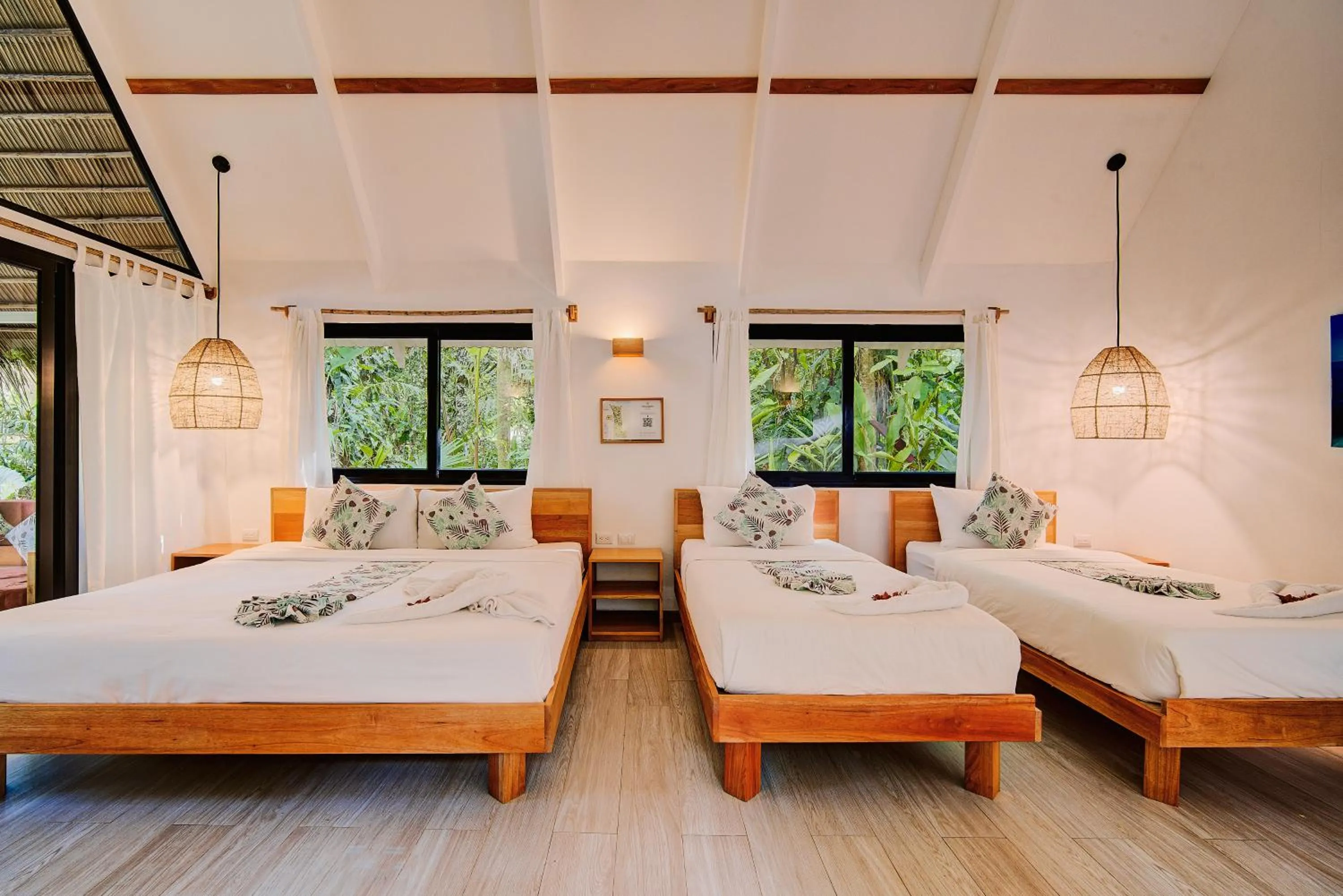 Bed in Hotel Shawandha Costa Rica