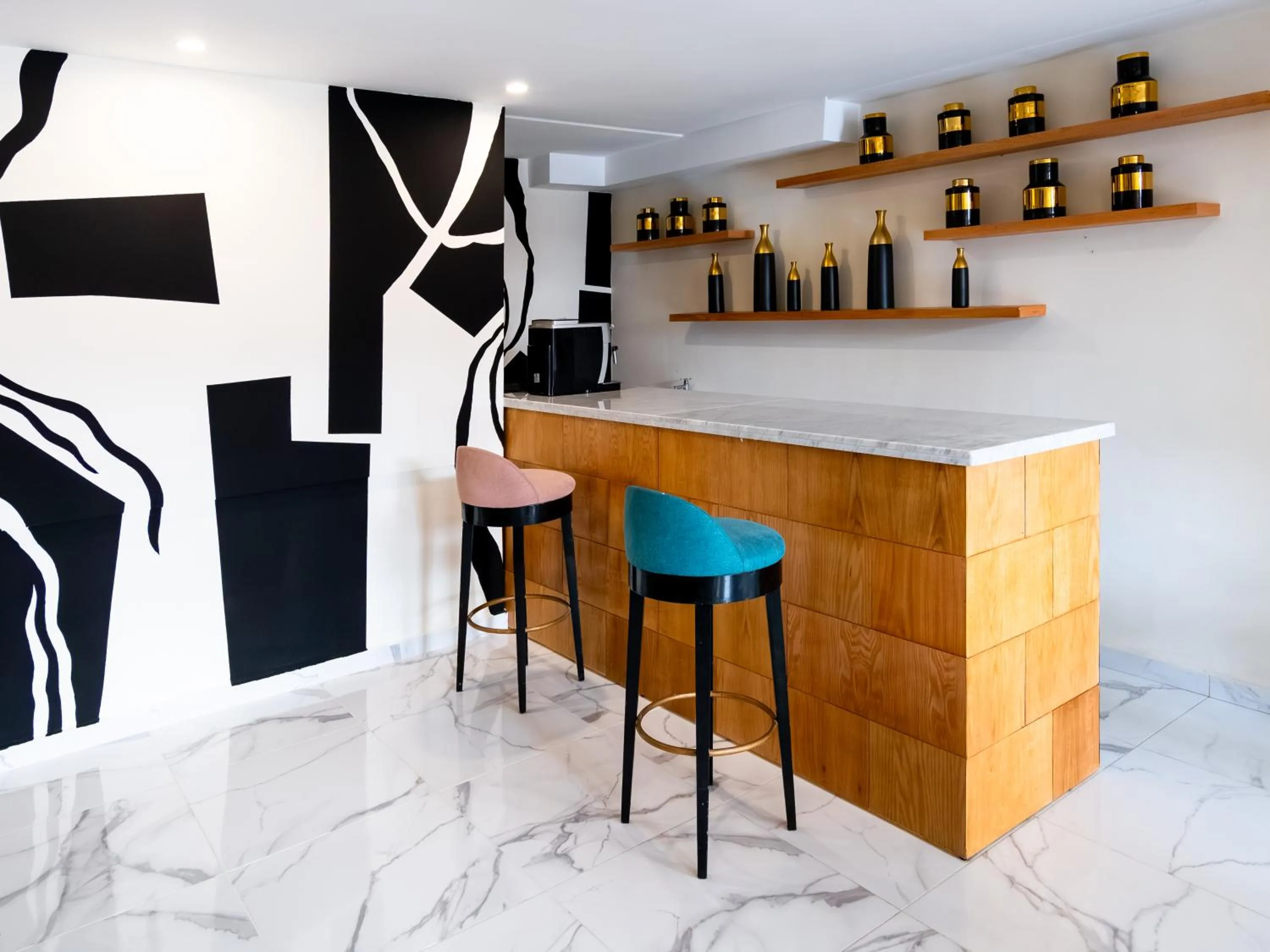 Restaurant/places to eat in Unico Hotel Maarif