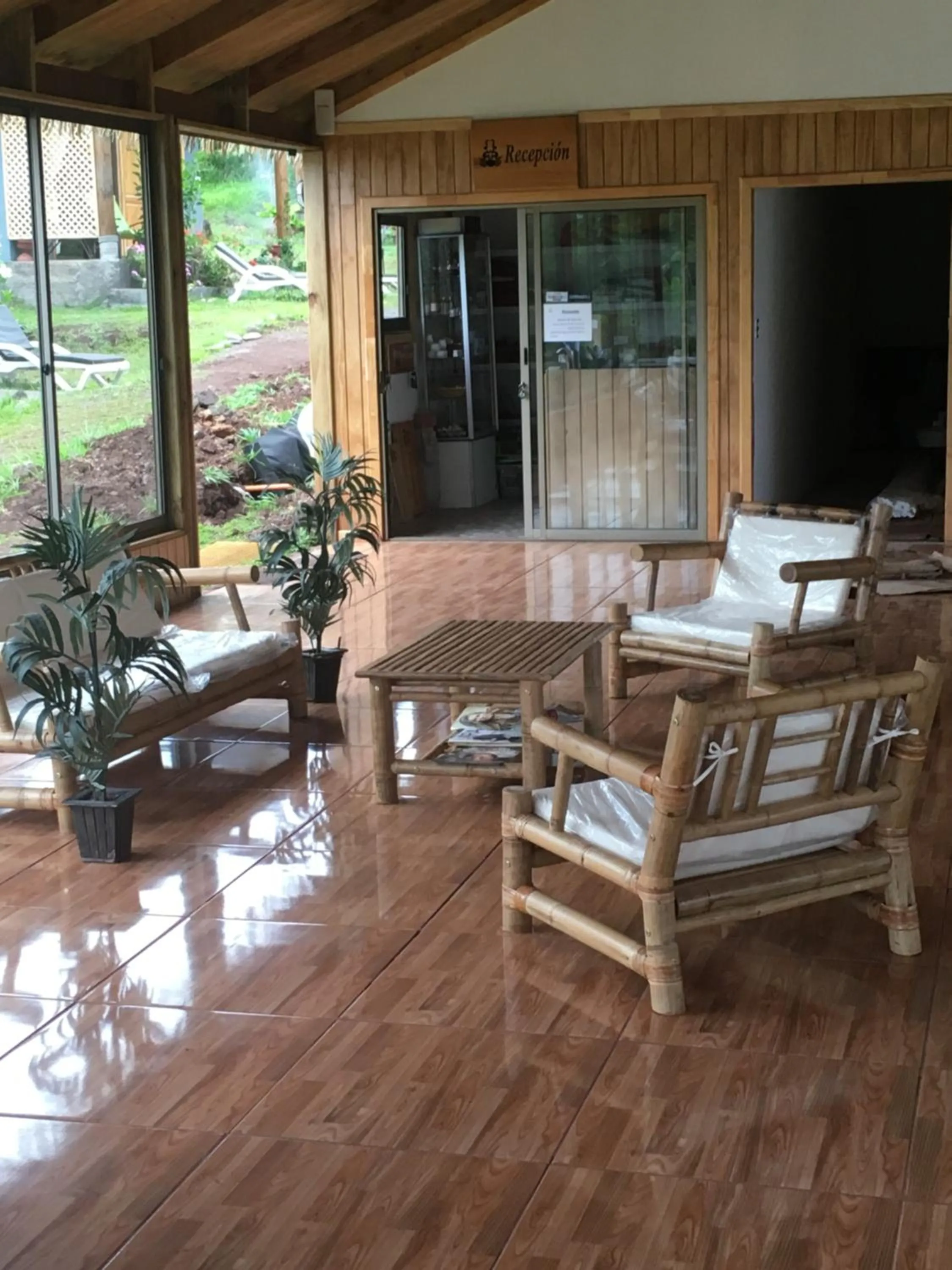 Restaurant/places to eat in Cabañas Henua Iti