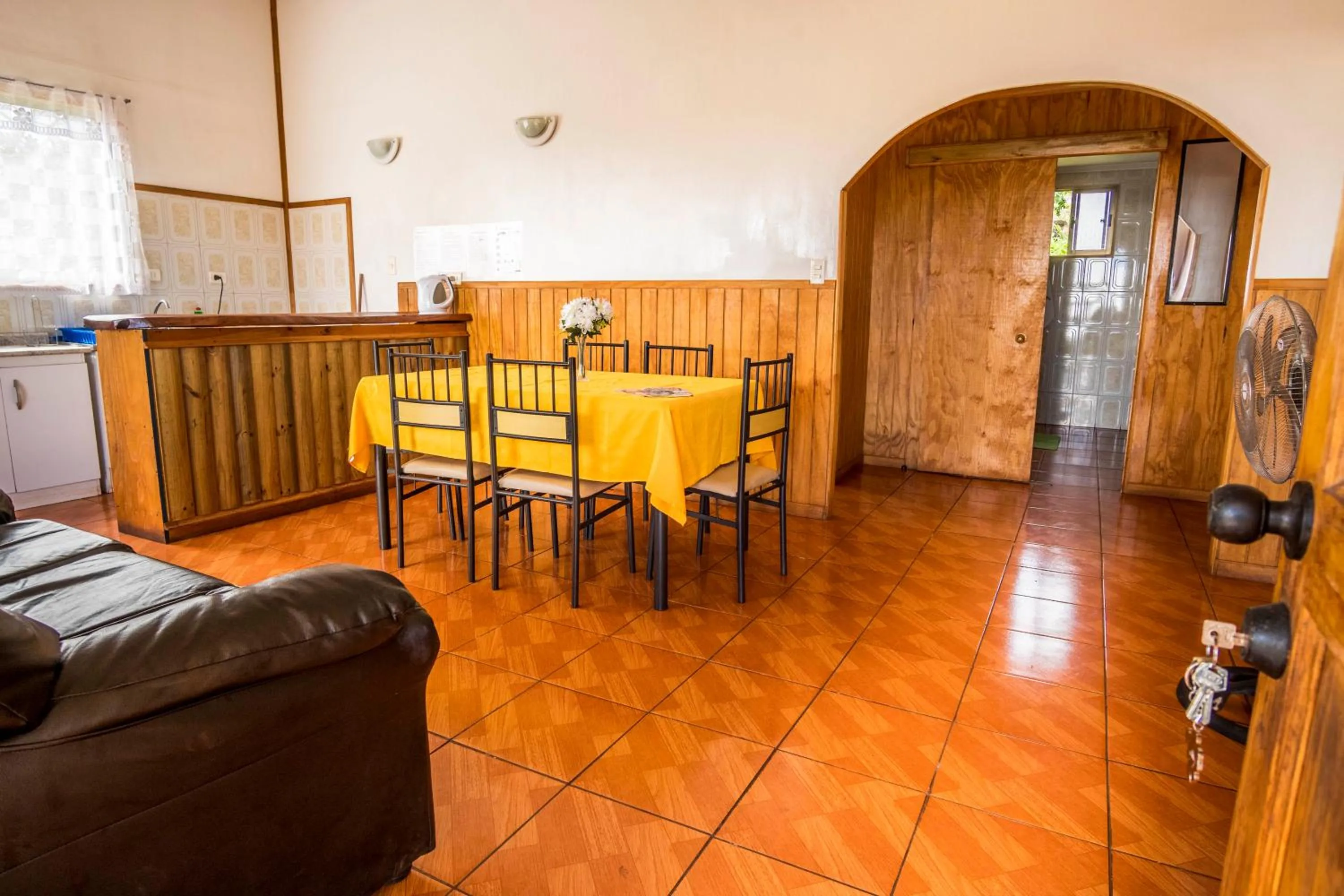Dining area in Cabañas Henua Iti