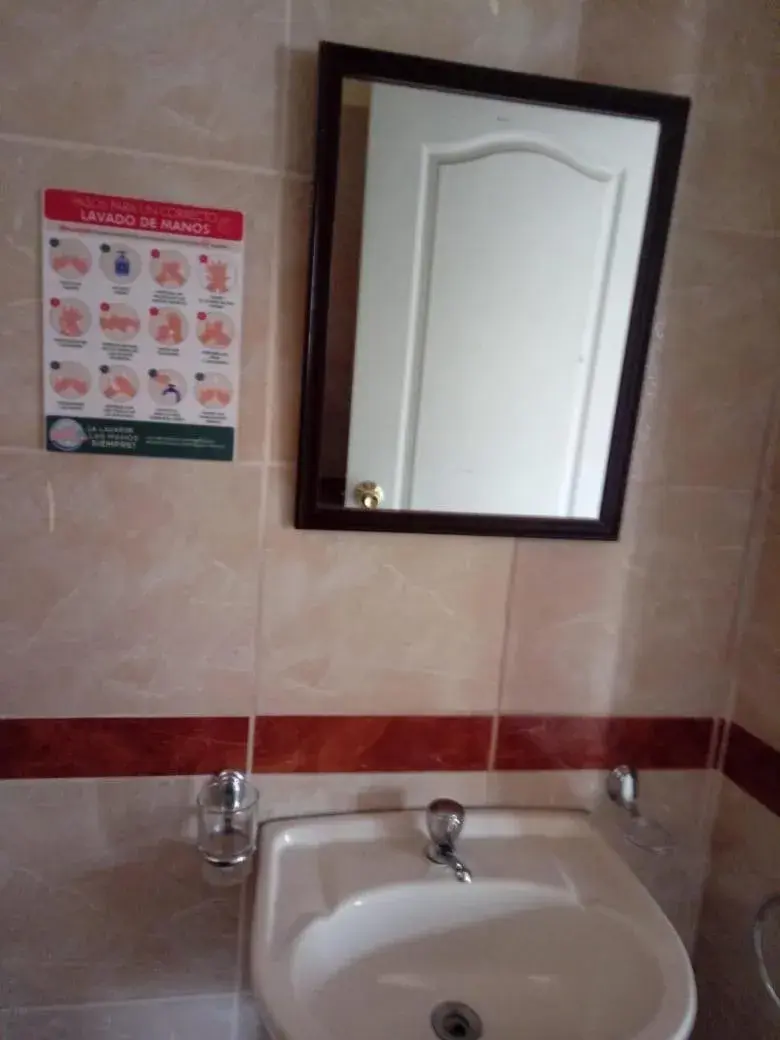 Standard Triple Room in Gran Hotel Standard Triple Room in Gran Hotel