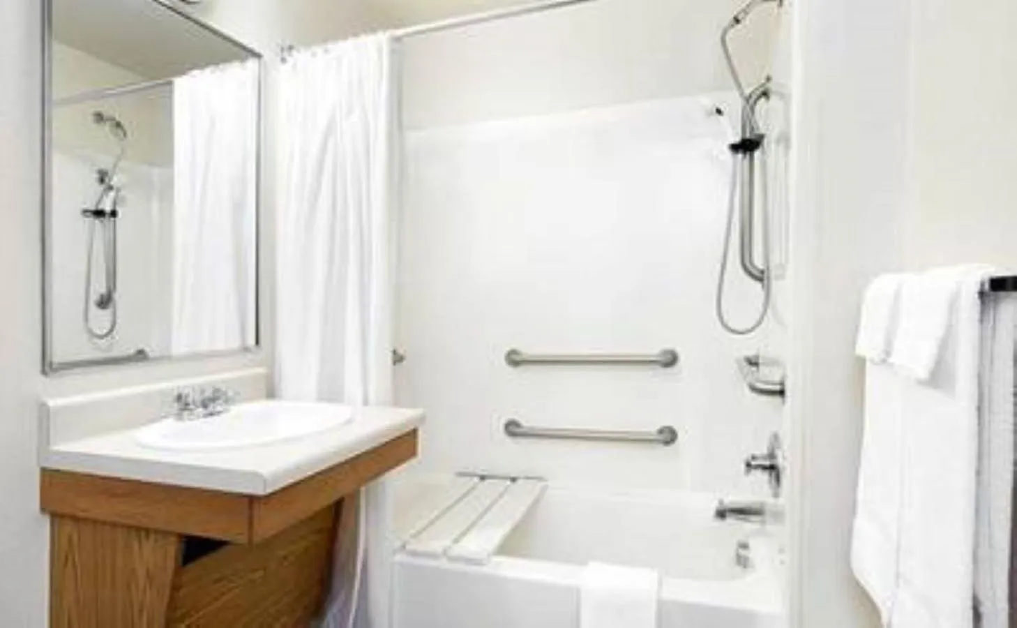 Shower in WoodSpring Suites Lebanon