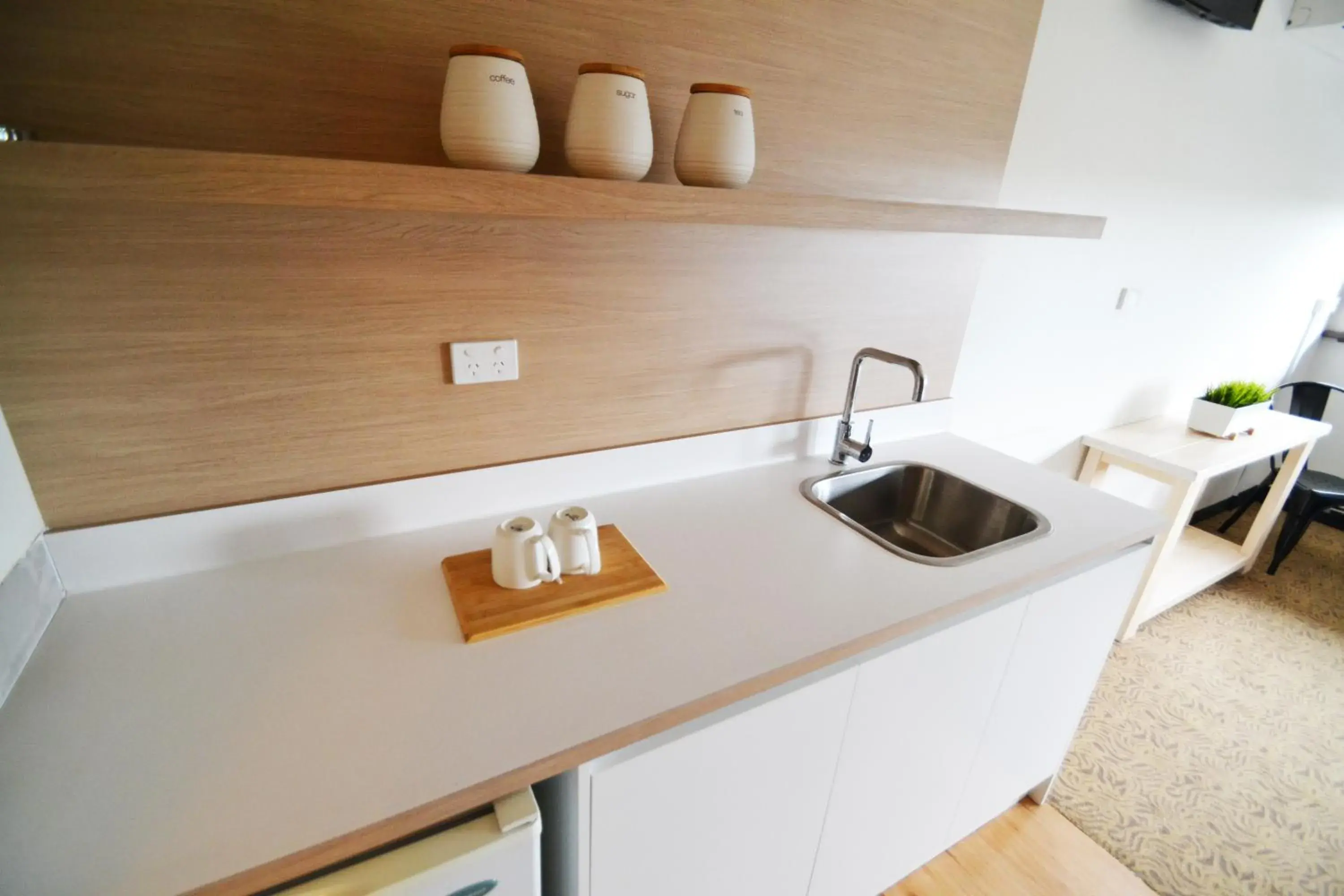 Single Room in Crossroads Hotel Single Room in Crossroads Hotel