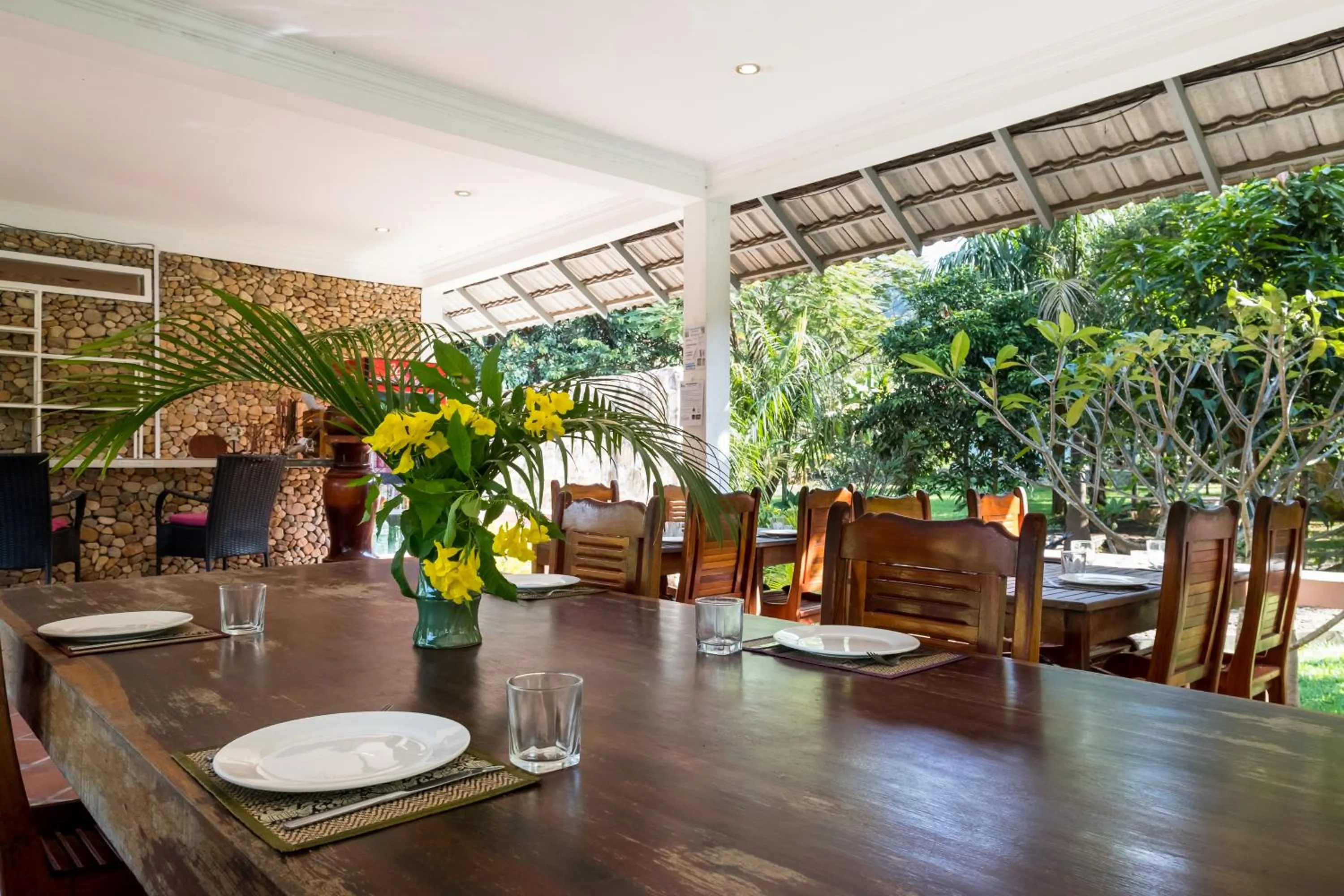 Restaurant/places to eat in Kep Bungalows