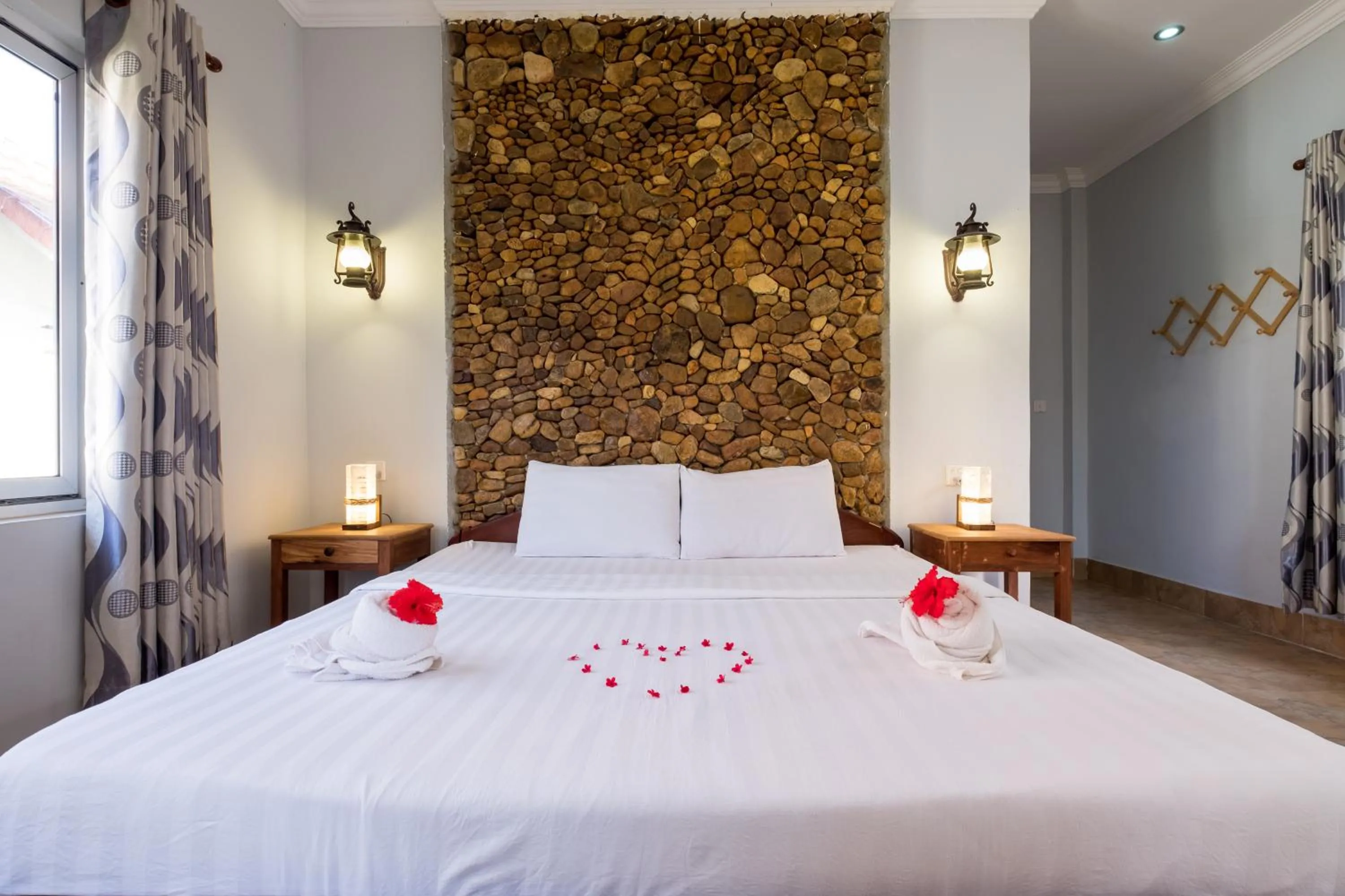 Bed in Kep Bungalows