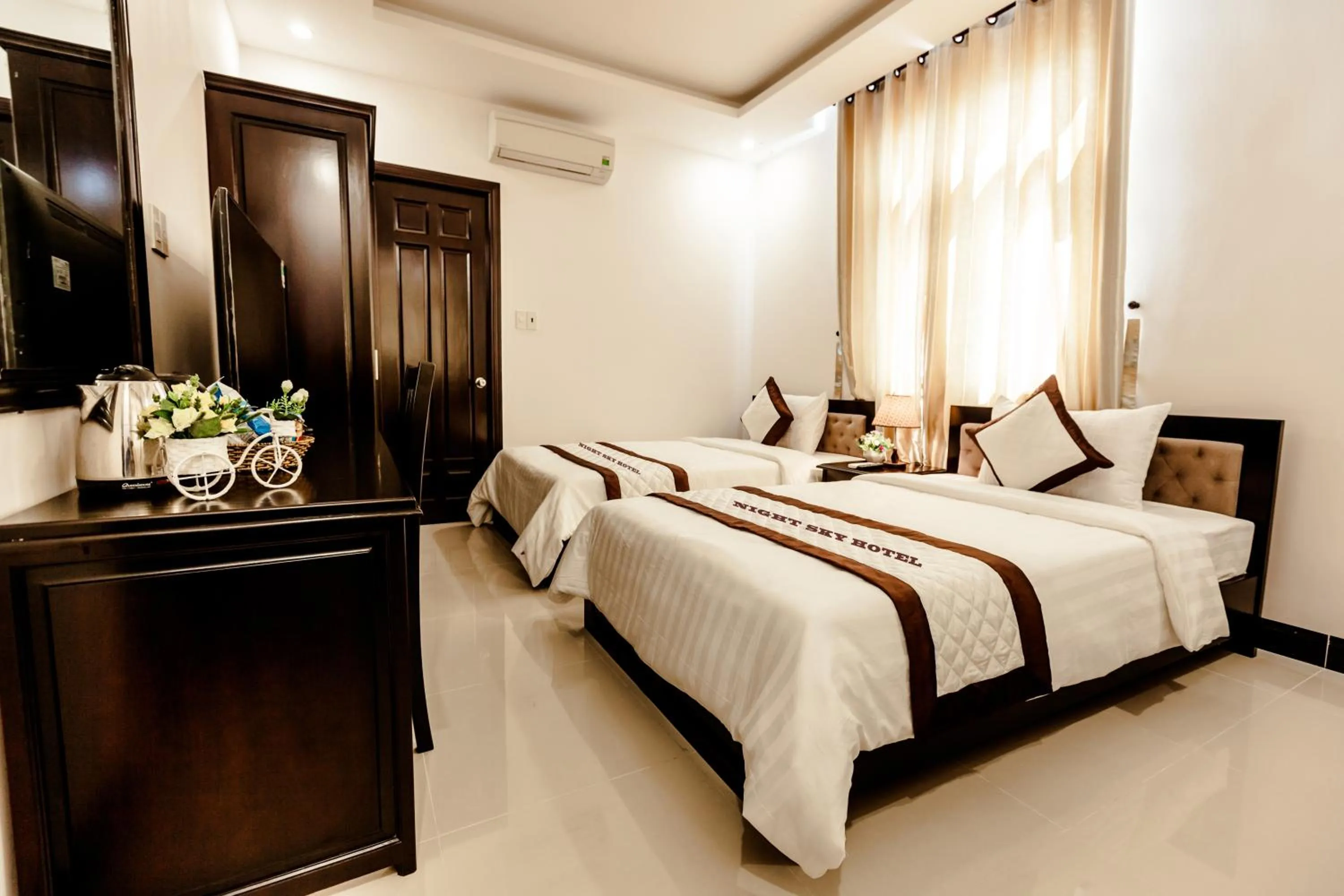 Bed in Night Sky Hotel