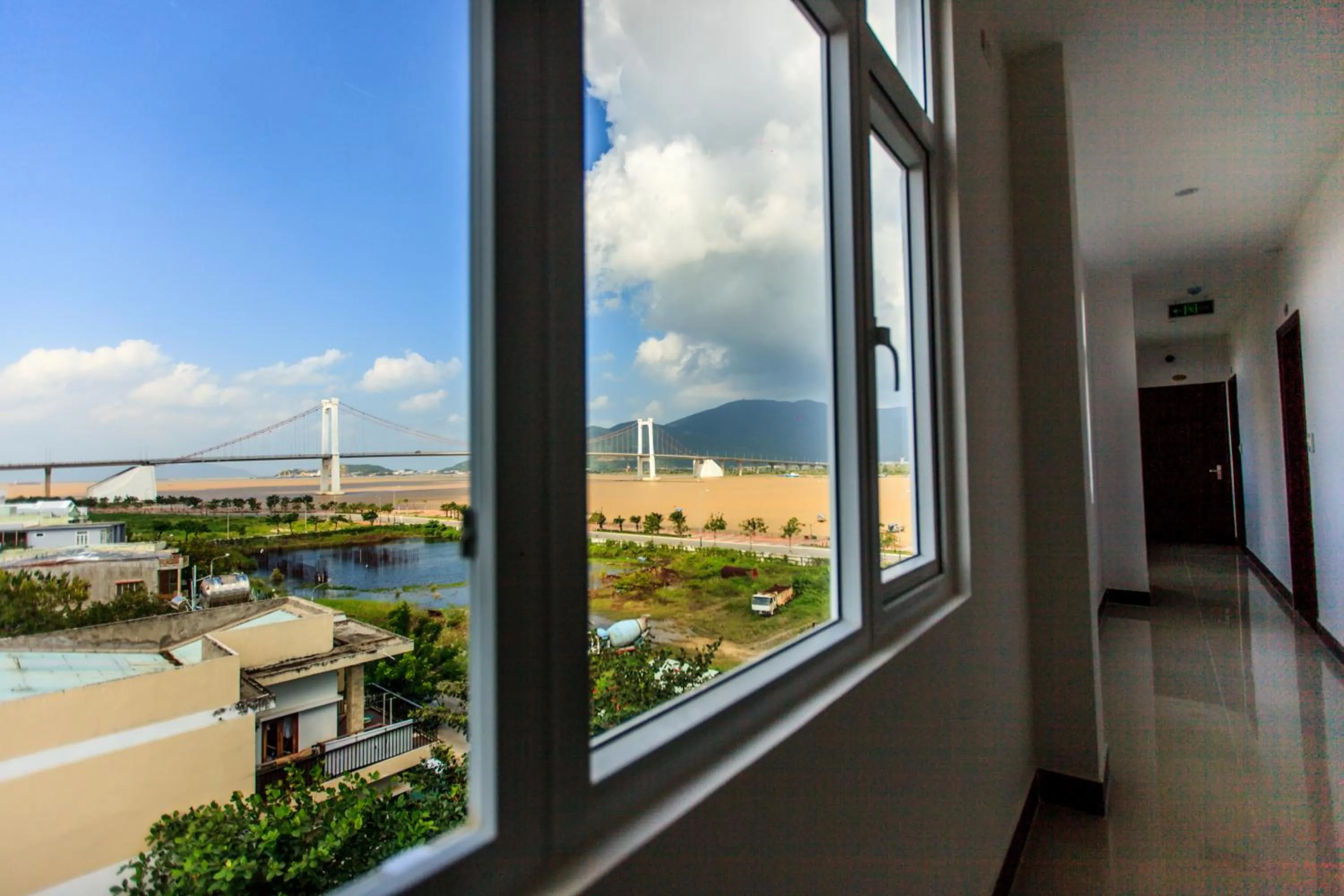 Day in Night Sky Hotel