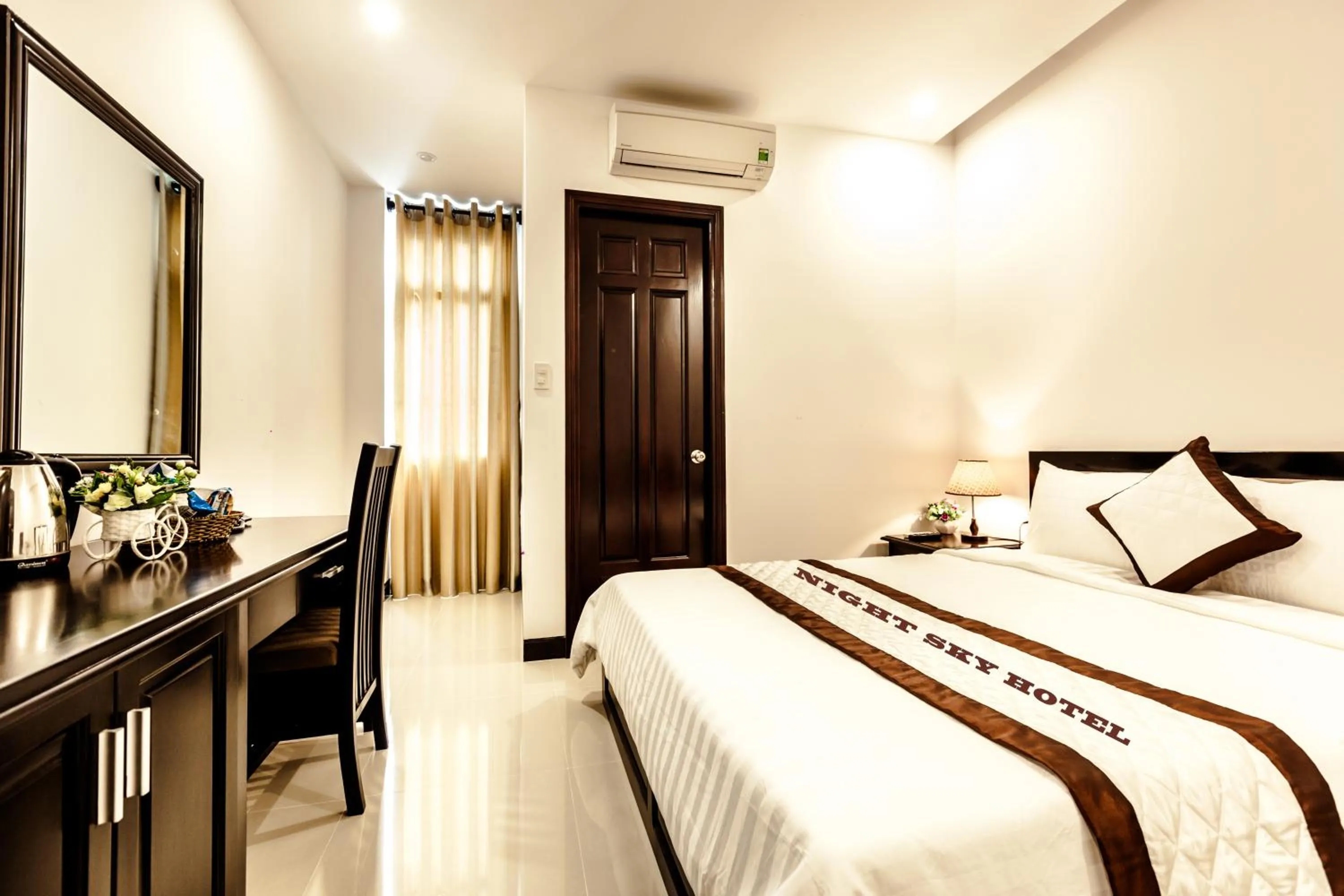 Bedroom, Bed in Night Sky Hotel