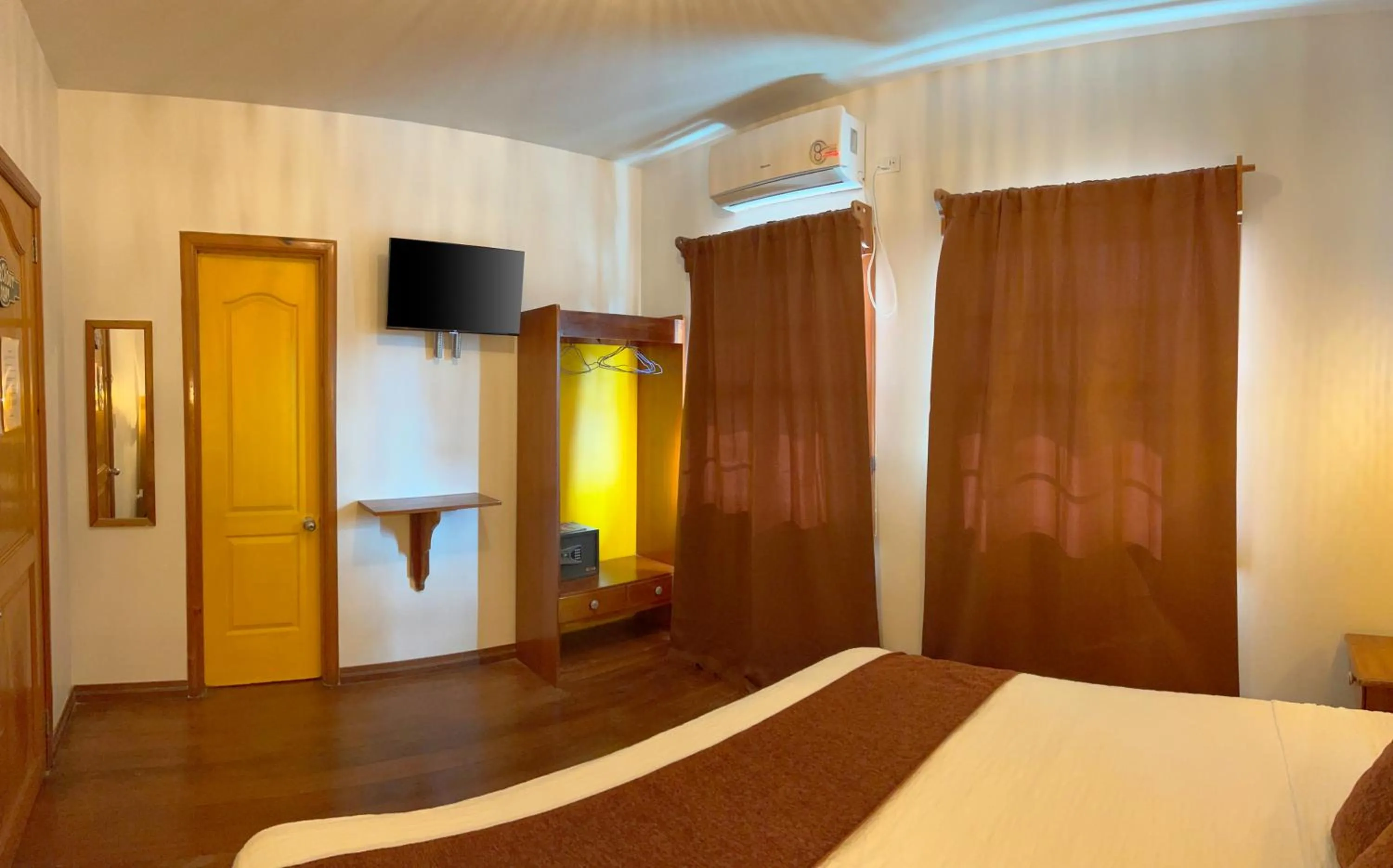 Photo of the whole room, Bed in Hotel Paraiso Caribeño