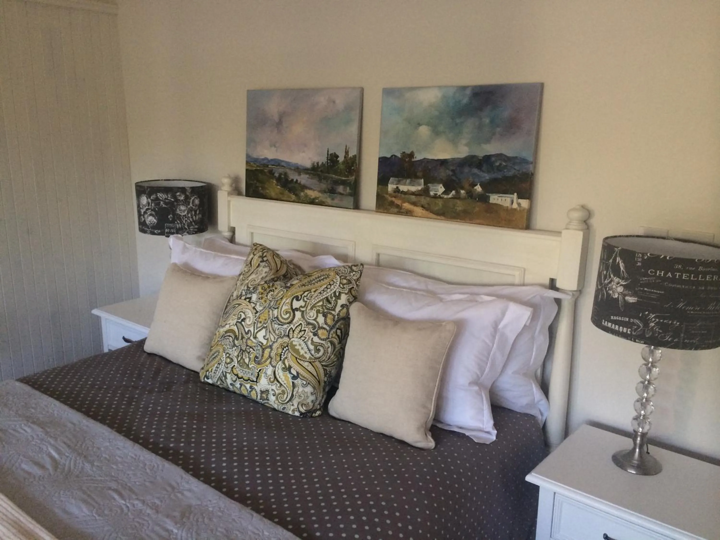 Bedroom, Bed in Bollard Bay House
