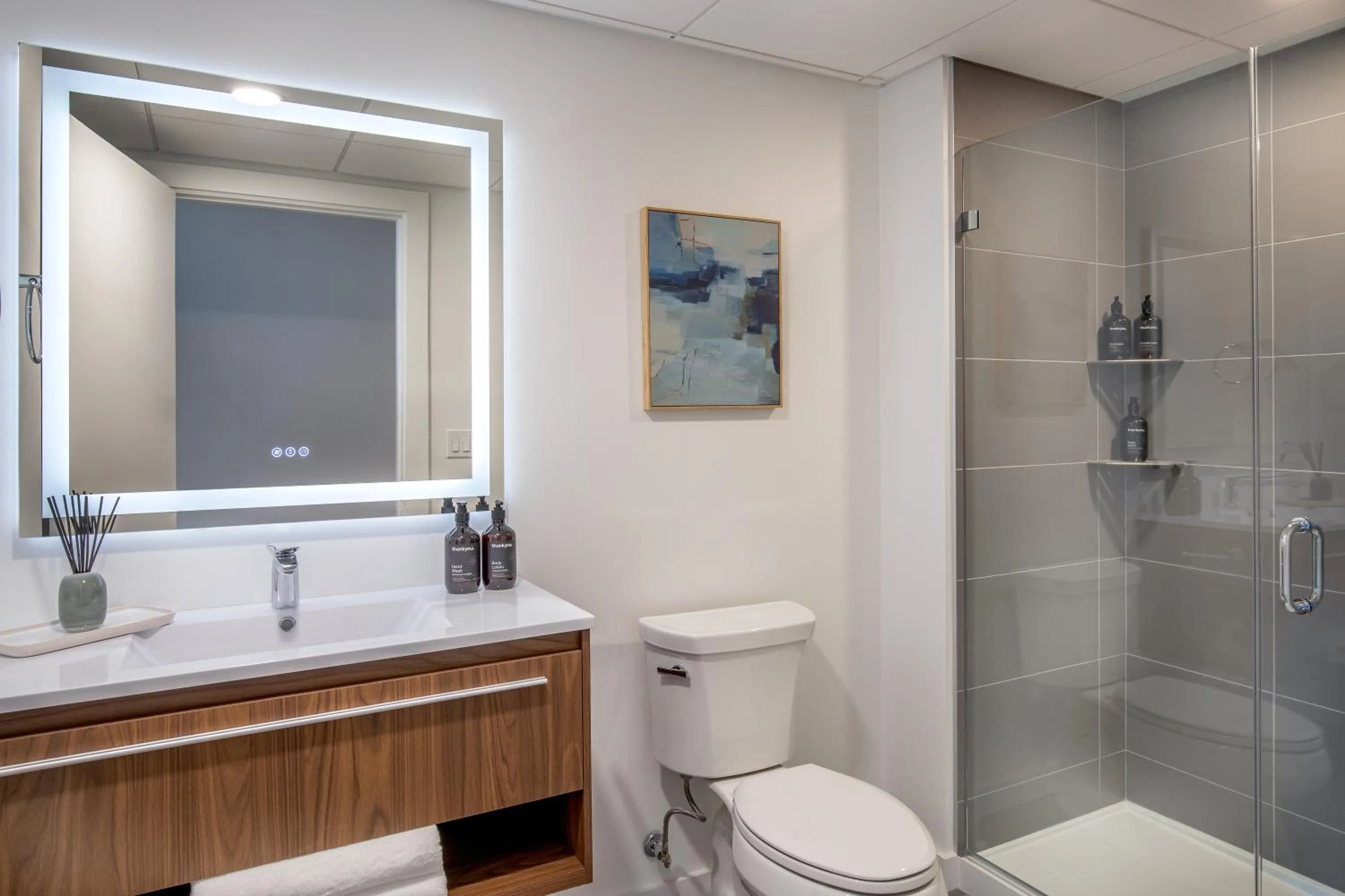 Shower in The Weldon Hotel