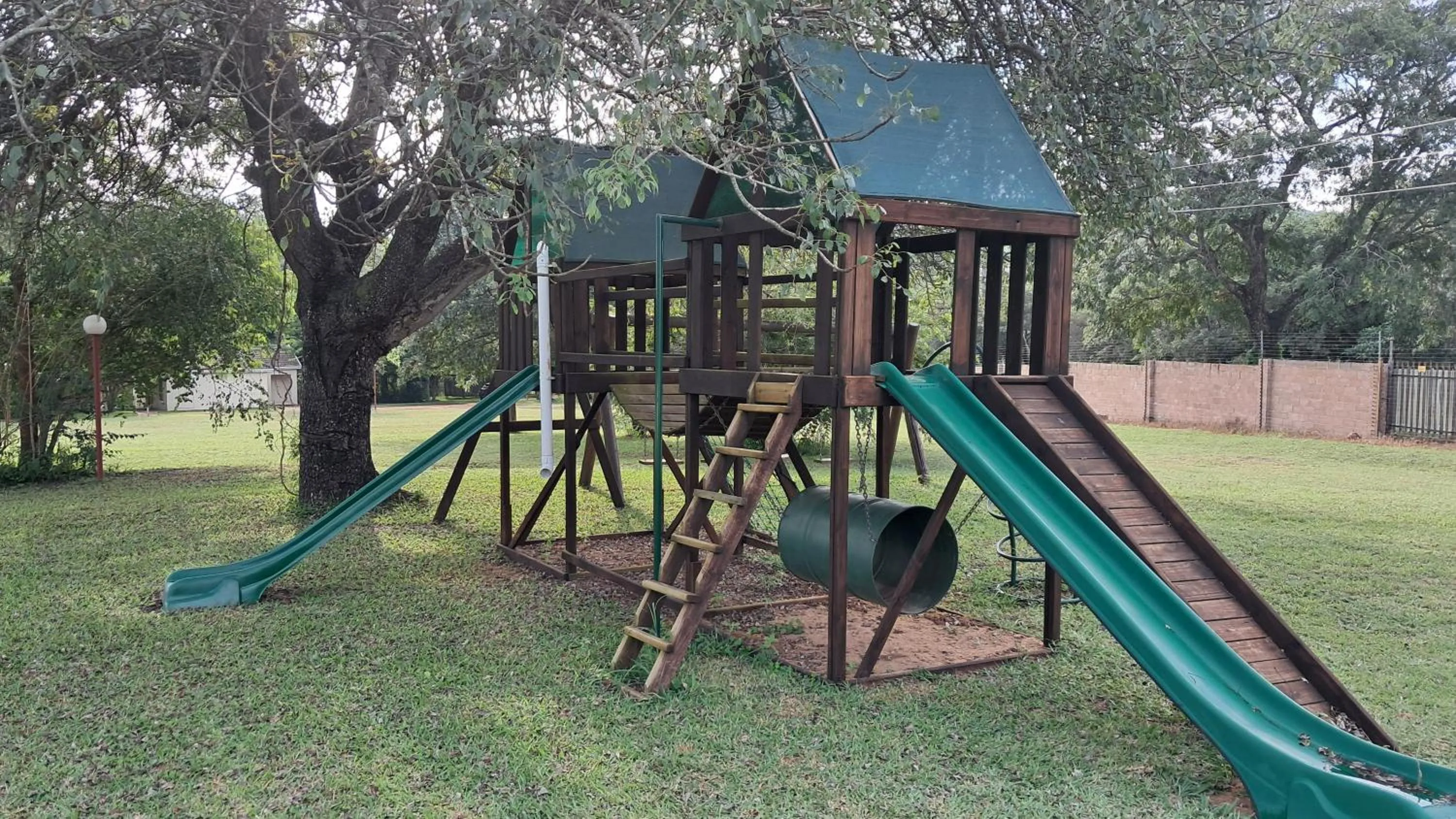 Children play ground in Sand River Cottages
