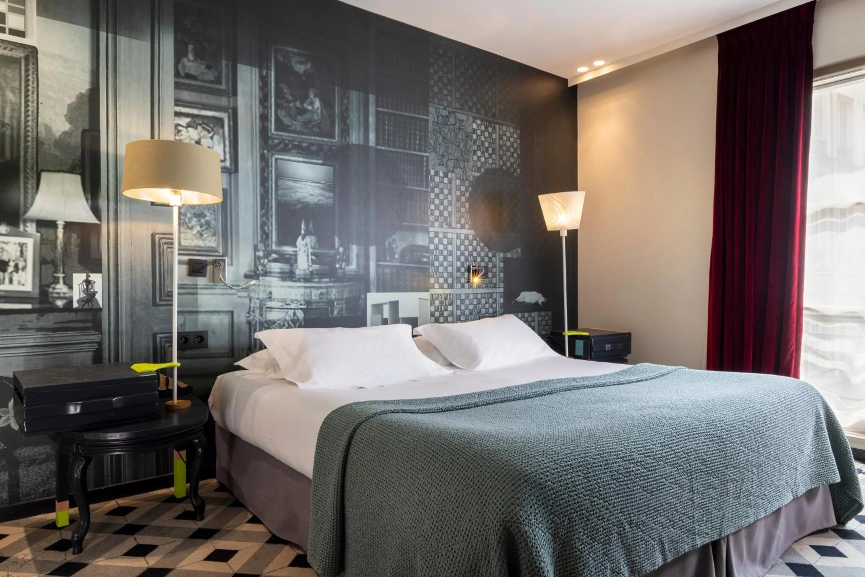 Bed in Hotel L’Antoine