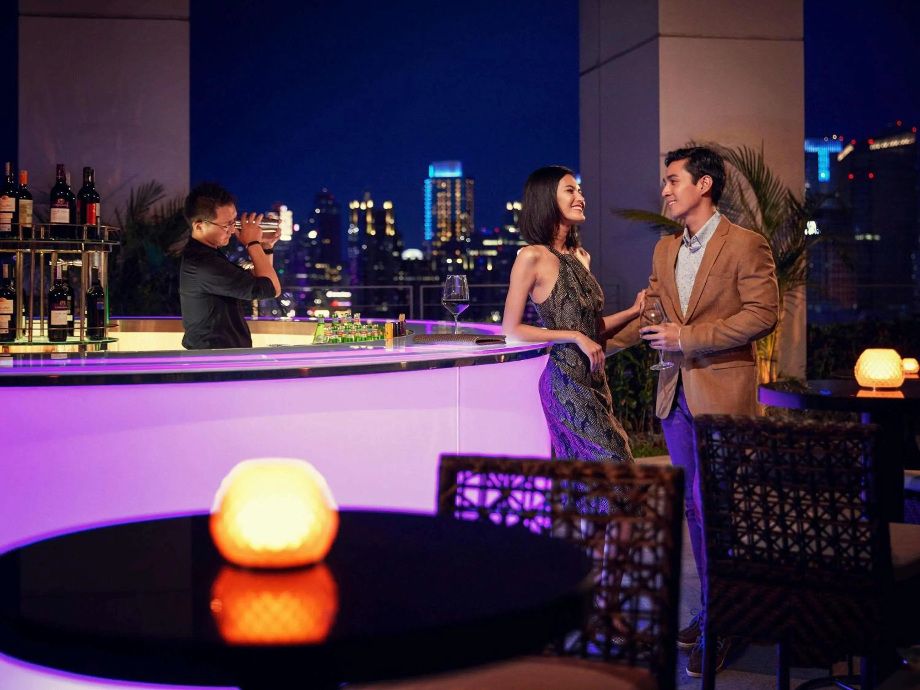 Lounge or bar in Fairmont Jakarta