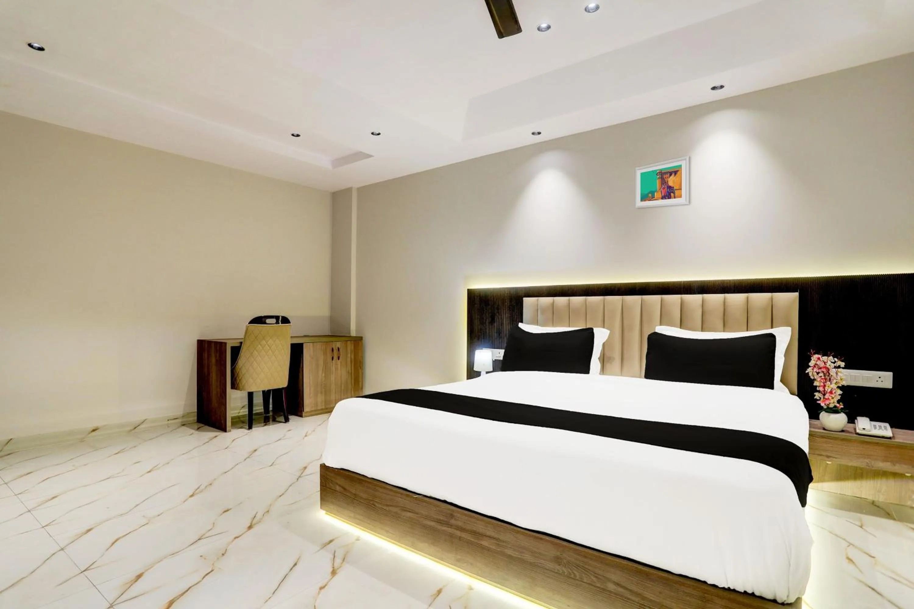 Bedroom, Bed in Collection O THE PARK LANE