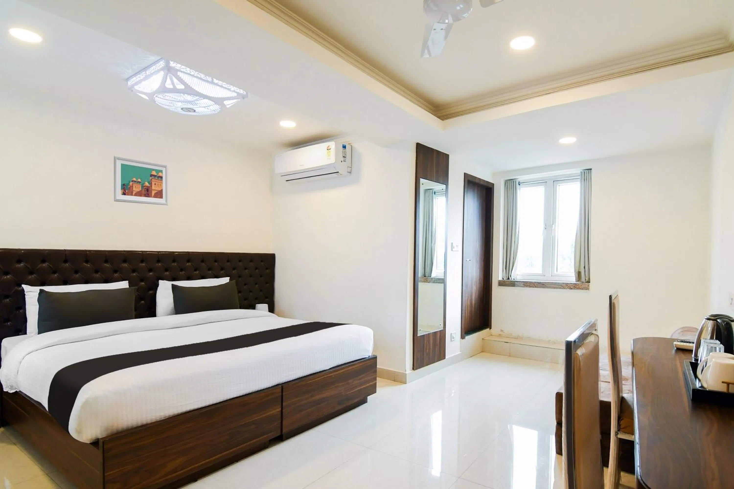 Bedroom, Bed in Super Hotel O Eminent Hotel