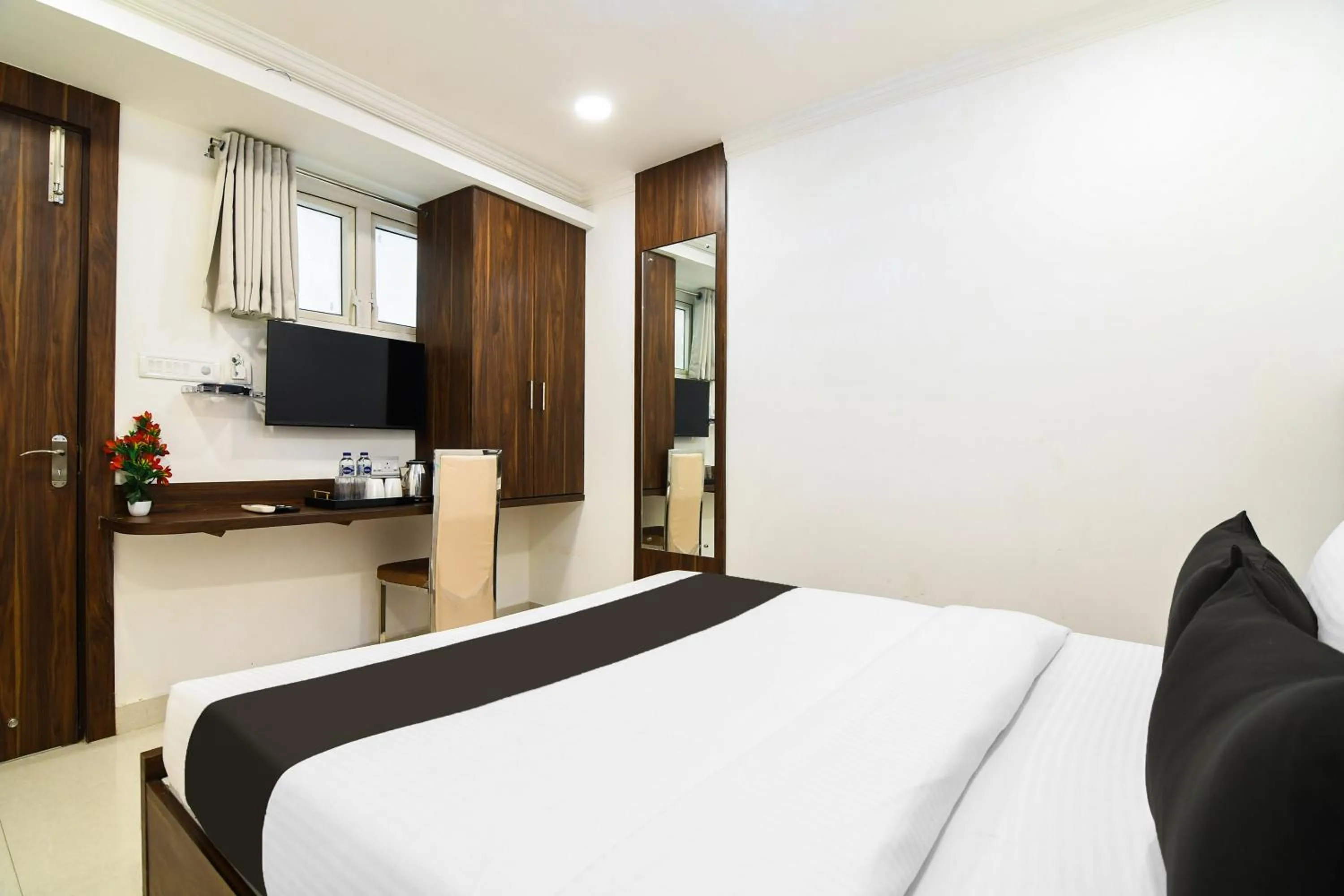 Bedroom, Bed in Super Hotel O Eminent Hotel