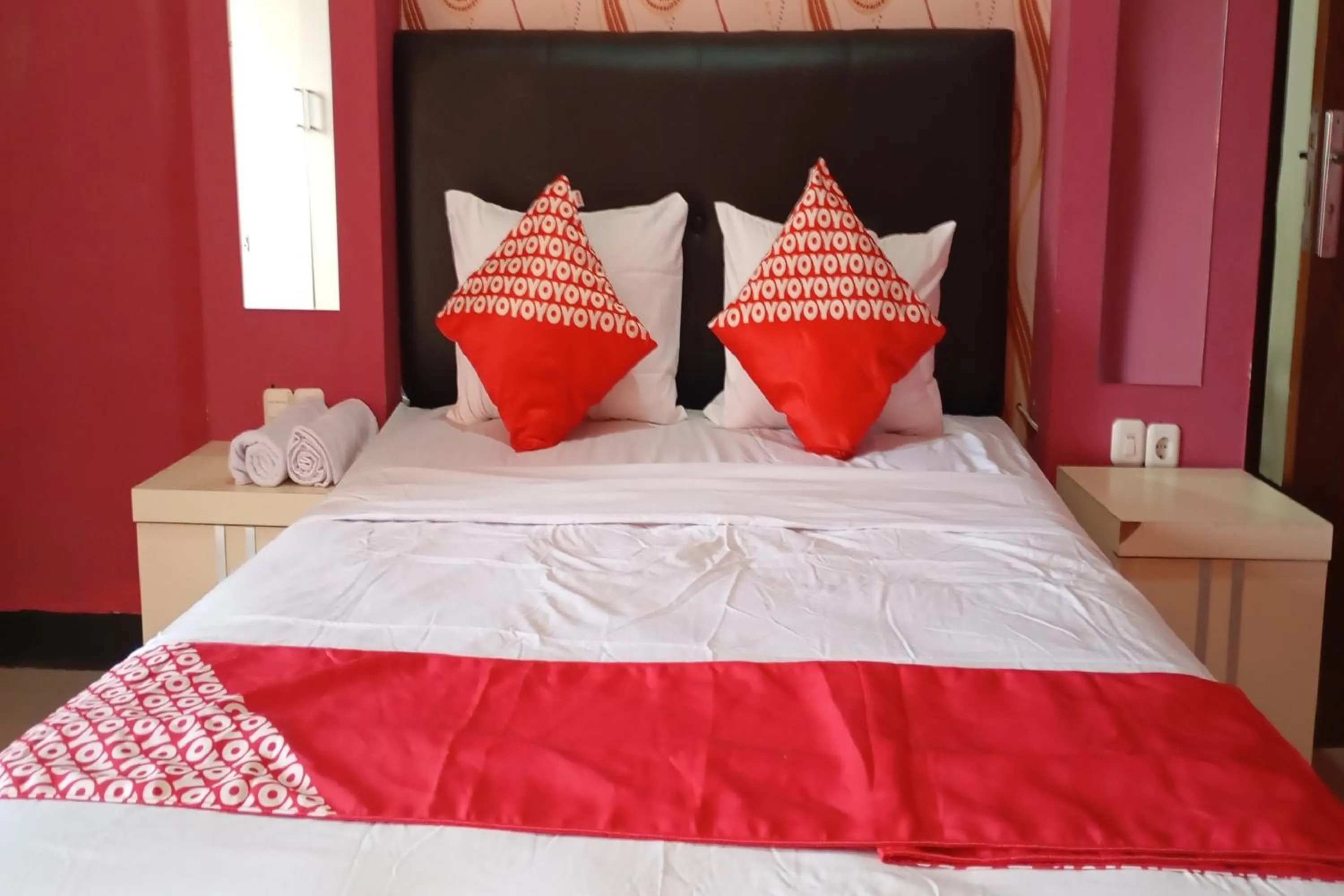 Bedroom, Bed in Hotel O Homestay Puspa Gemilang Syariah