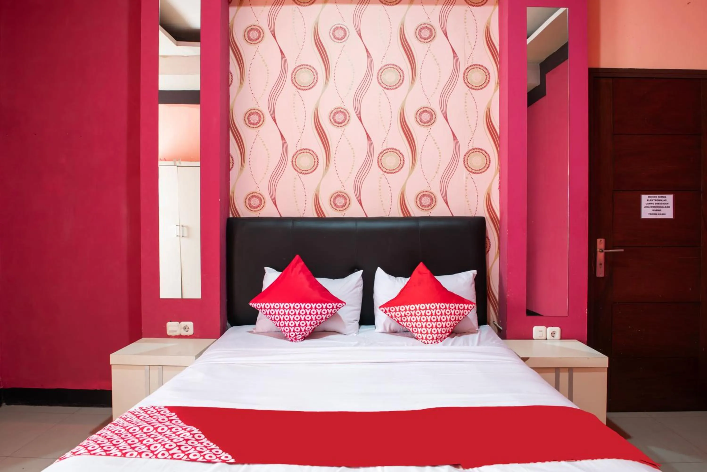 Bedroom, Bed in Hotel O Homestay Puspa Gemilang Syariah