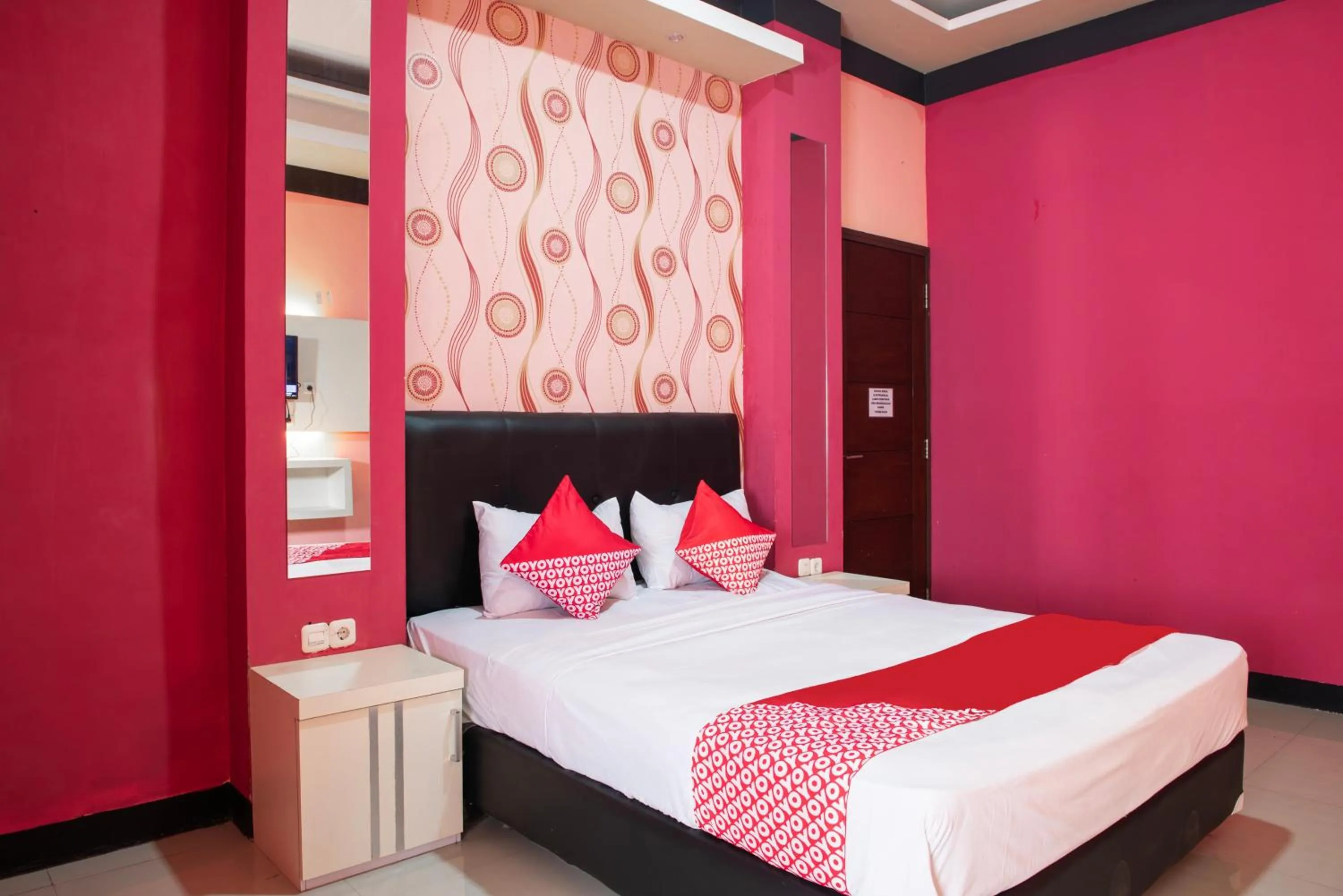 Bedroom, Bed in Hotel O Homestay Puspa Gemilang Syariah