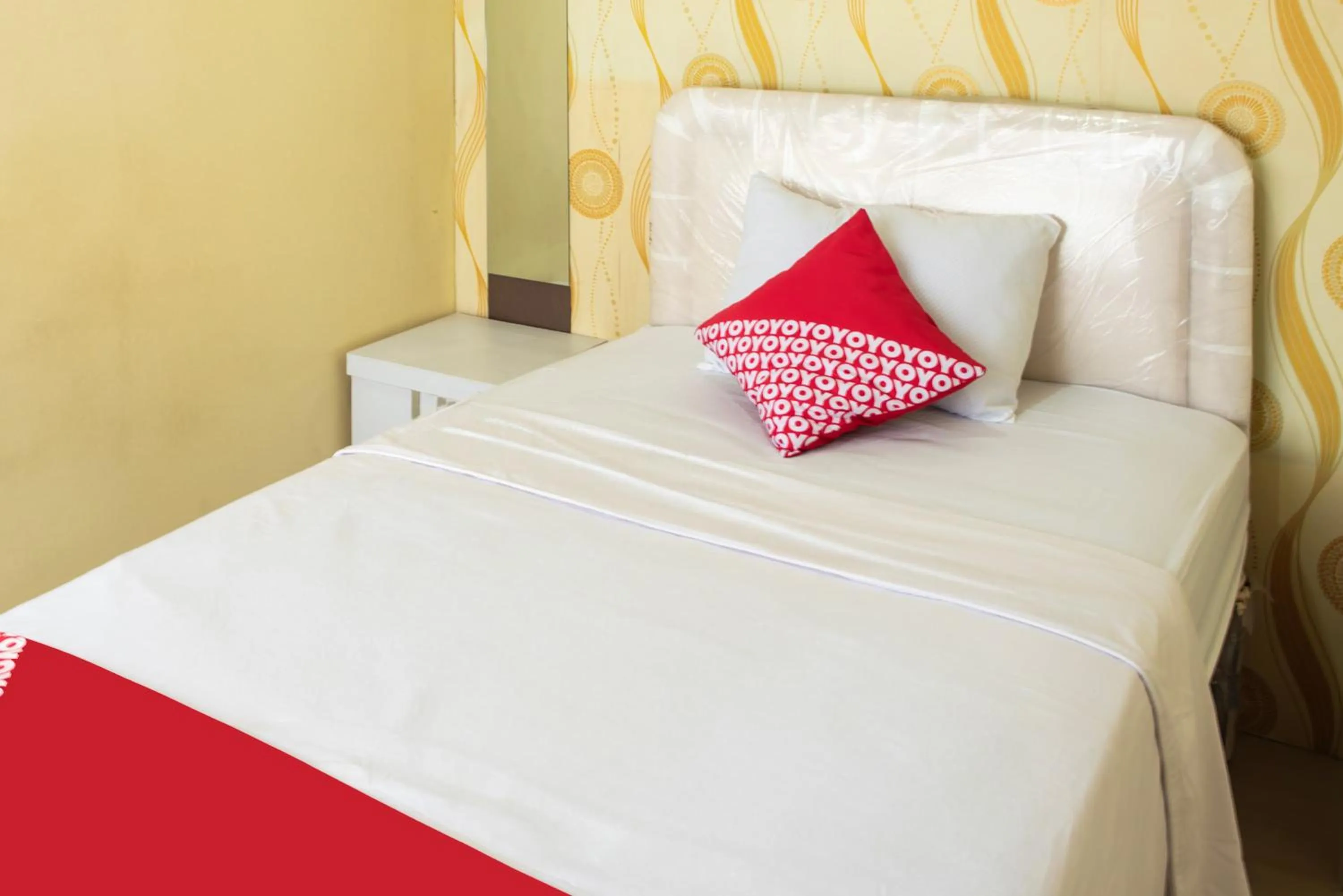 Bedroom, Bed in Hotel O Homestay Puspa Gemilang Syariah