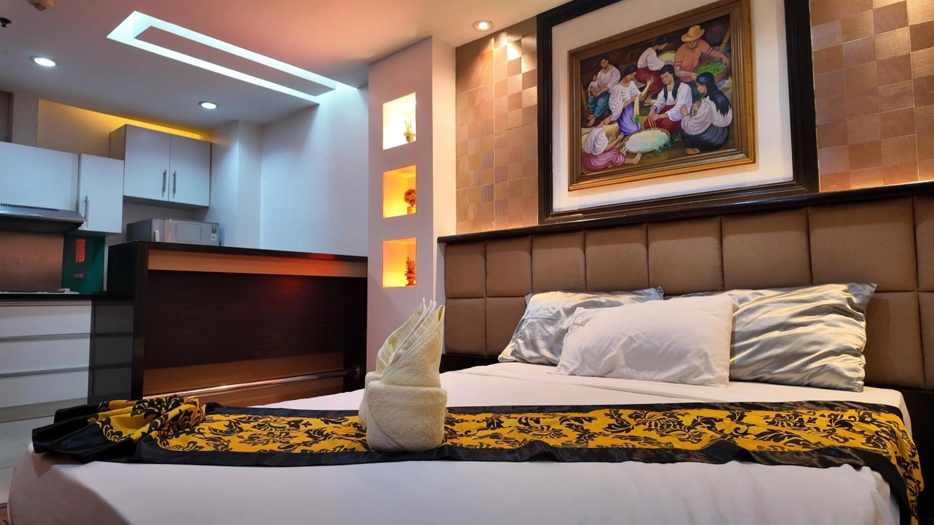 Bed in Kay Hotel and Residences