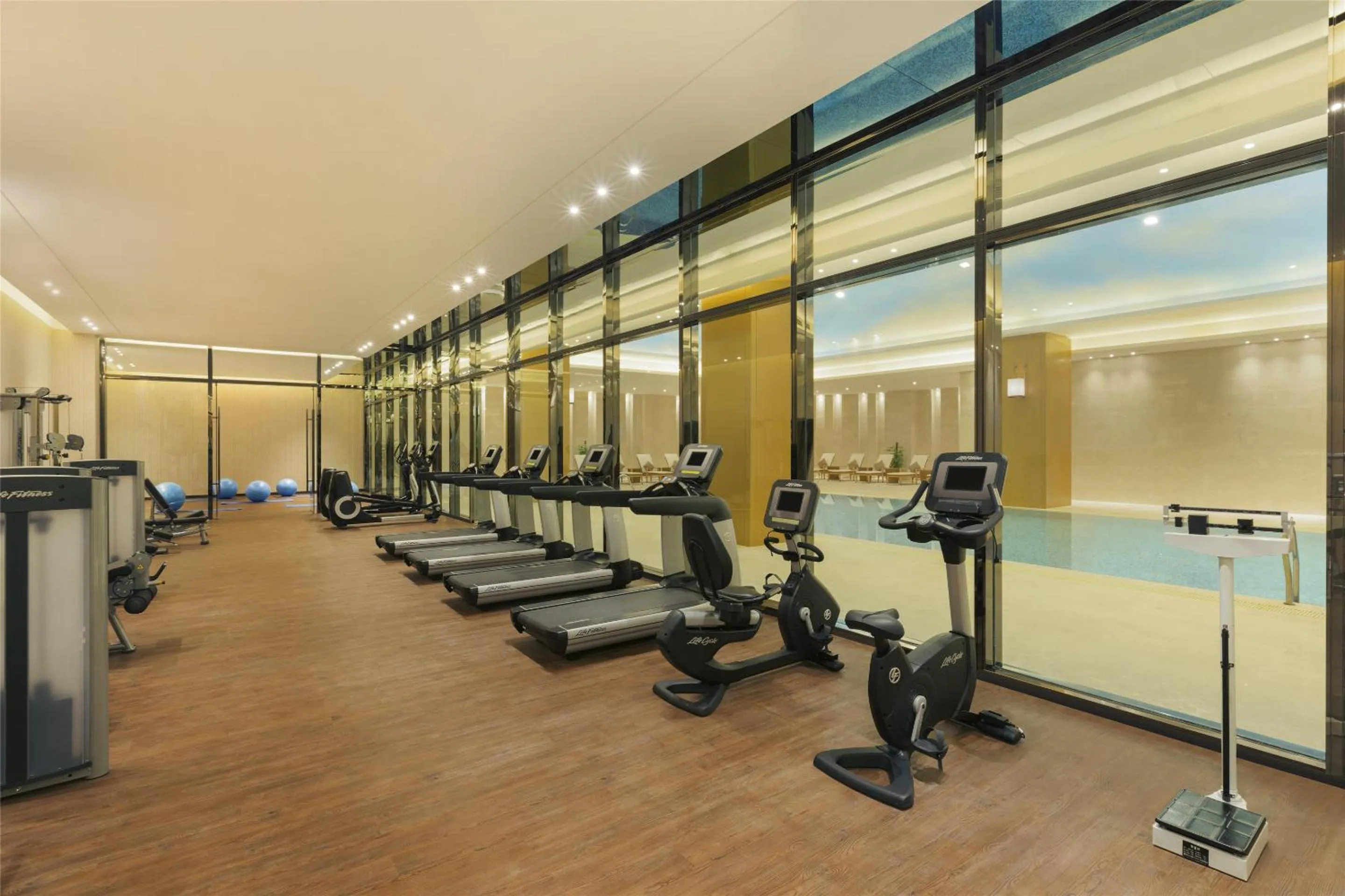 Fitness centre/facilities in Wyndham Chongqing Yuelai