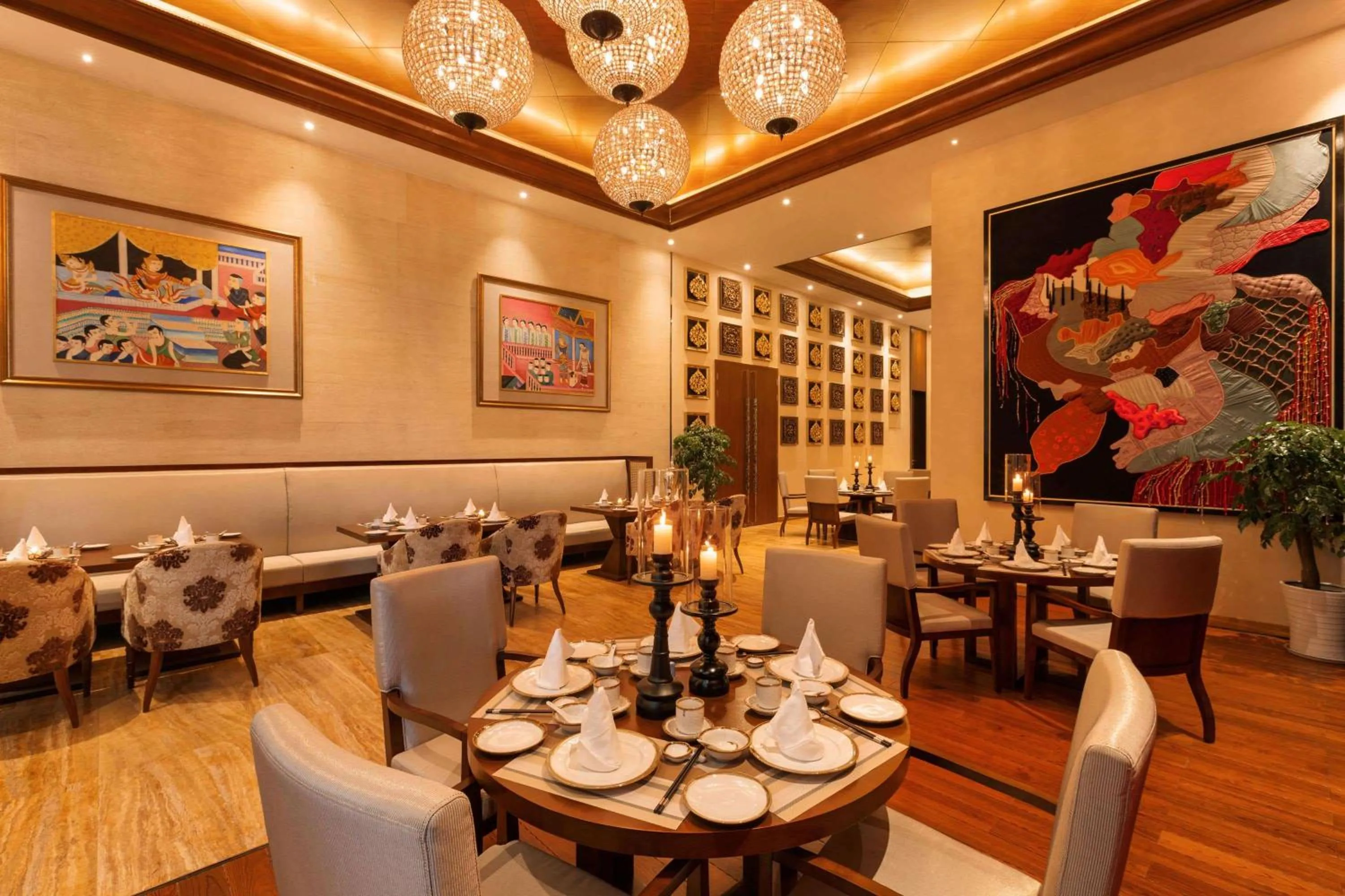 Restaurant/places to eat in Wyndham Chongqing Yuelai