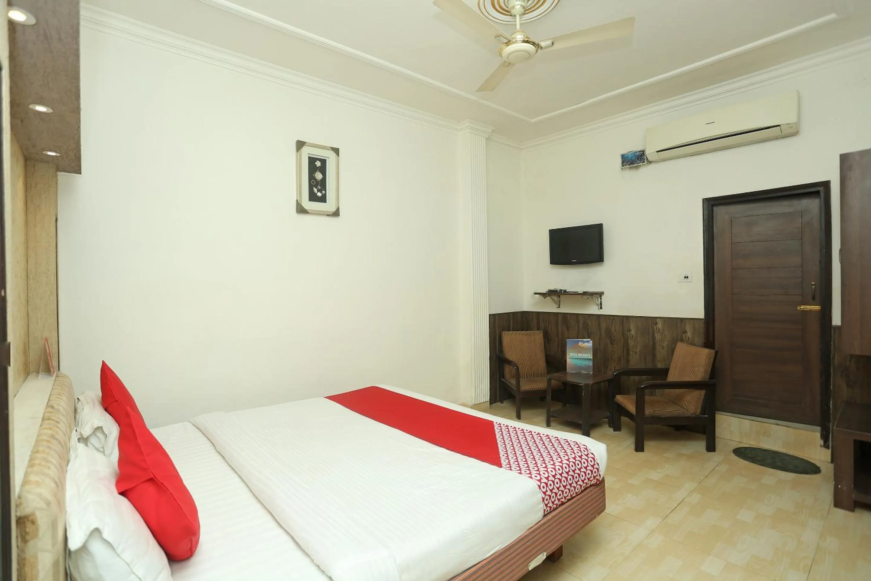 Lobby or reception in Hotel O Sai President