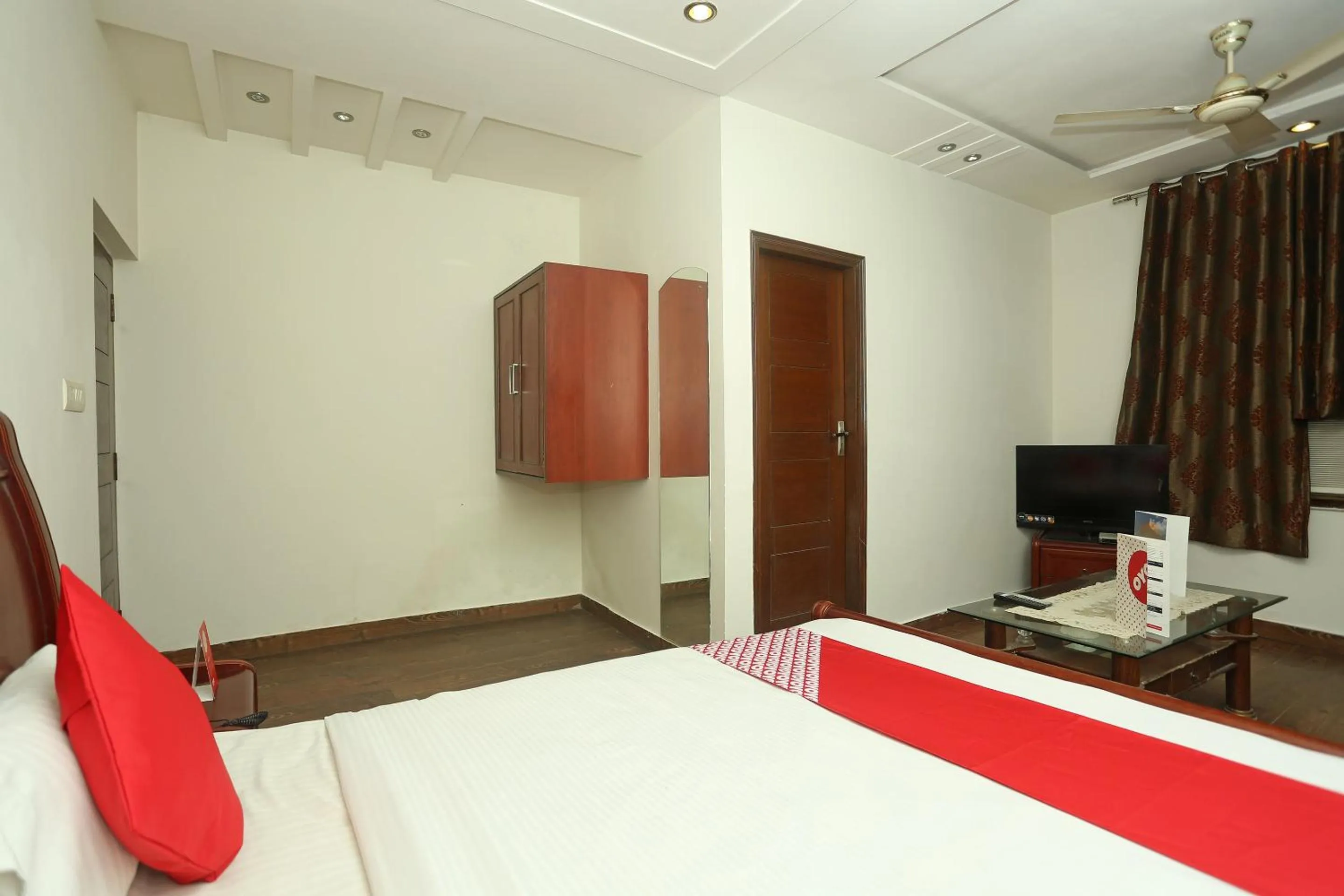 Facade/entrance in Hotel O Sai President