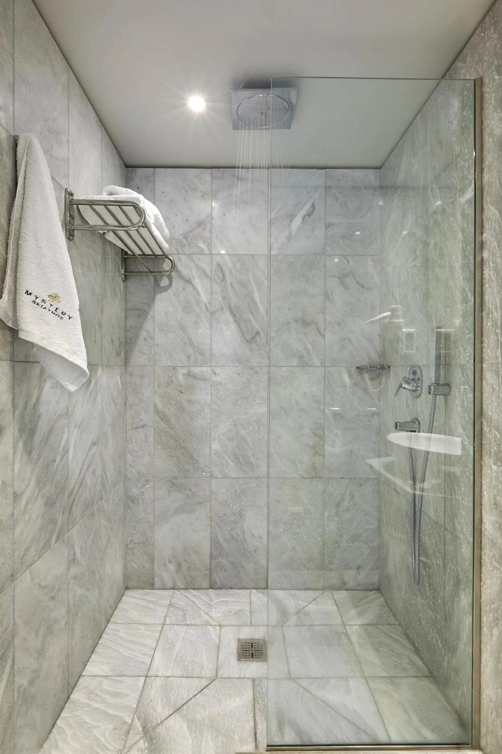 Bathroom in Mystery Skiathos Luxury Residence