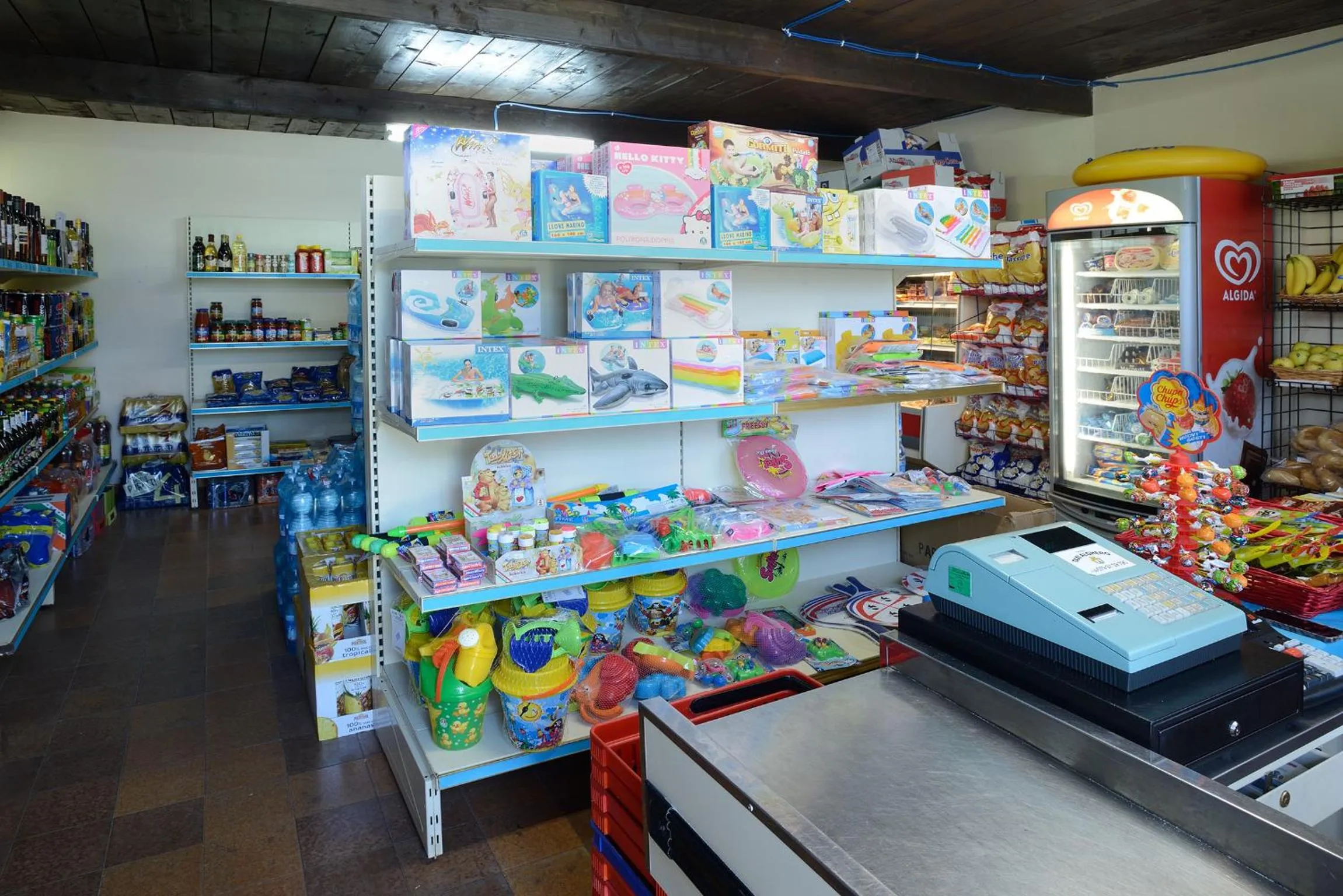 On-site shops in Residence Oasis