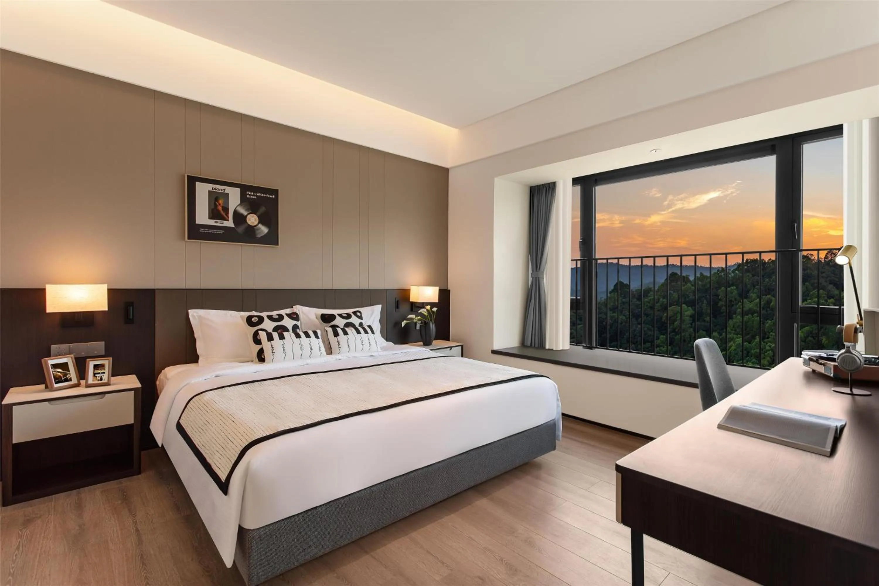 Bedroom, Bed in Ascott Fengyishan Shenzhen