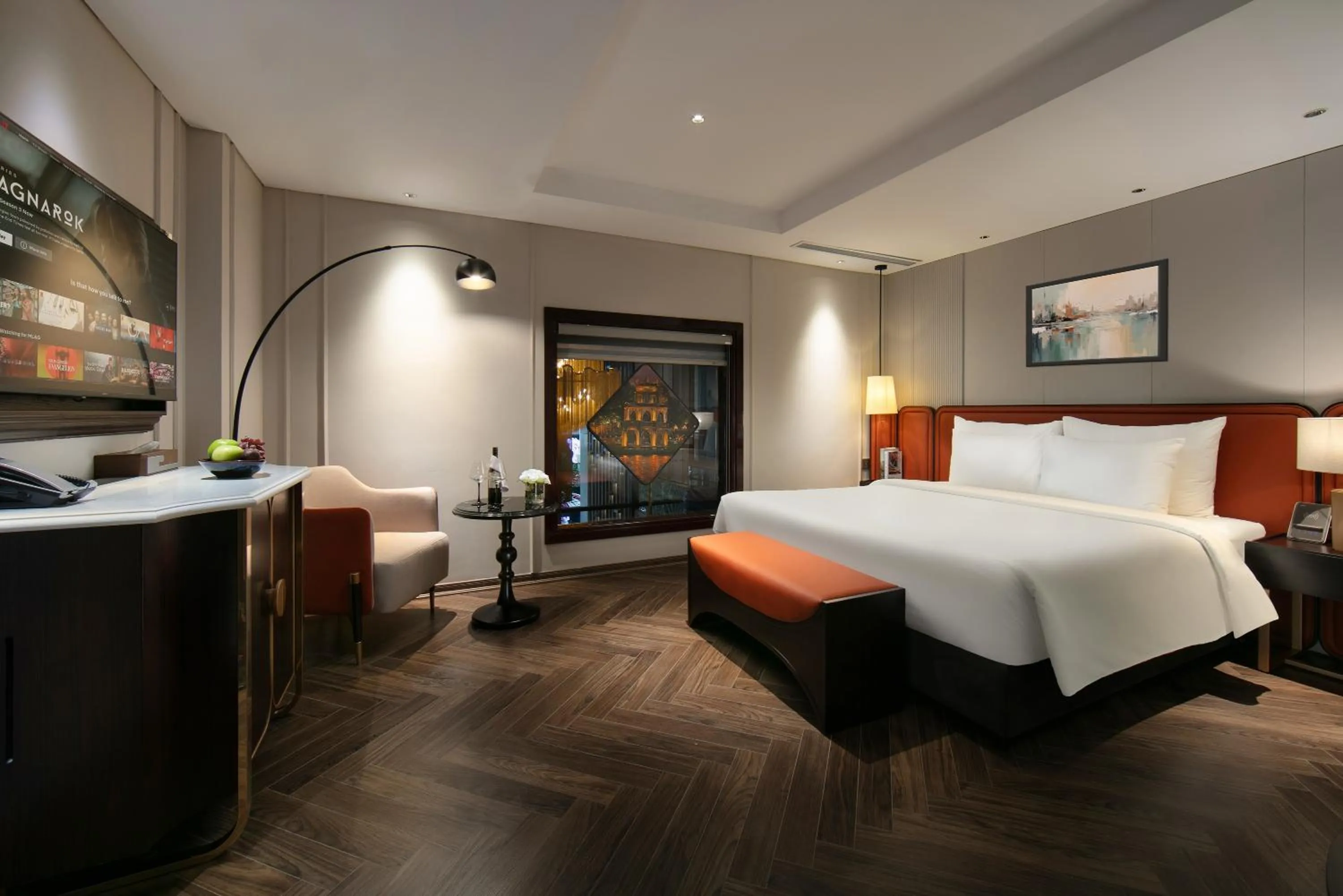 Bedroom, Bed in Le Premier Hotel & Rooftop Bar